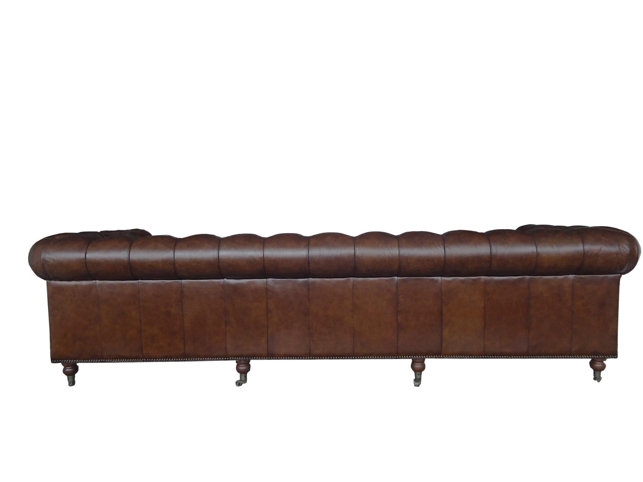 Brown Classic Sofa 4 Places