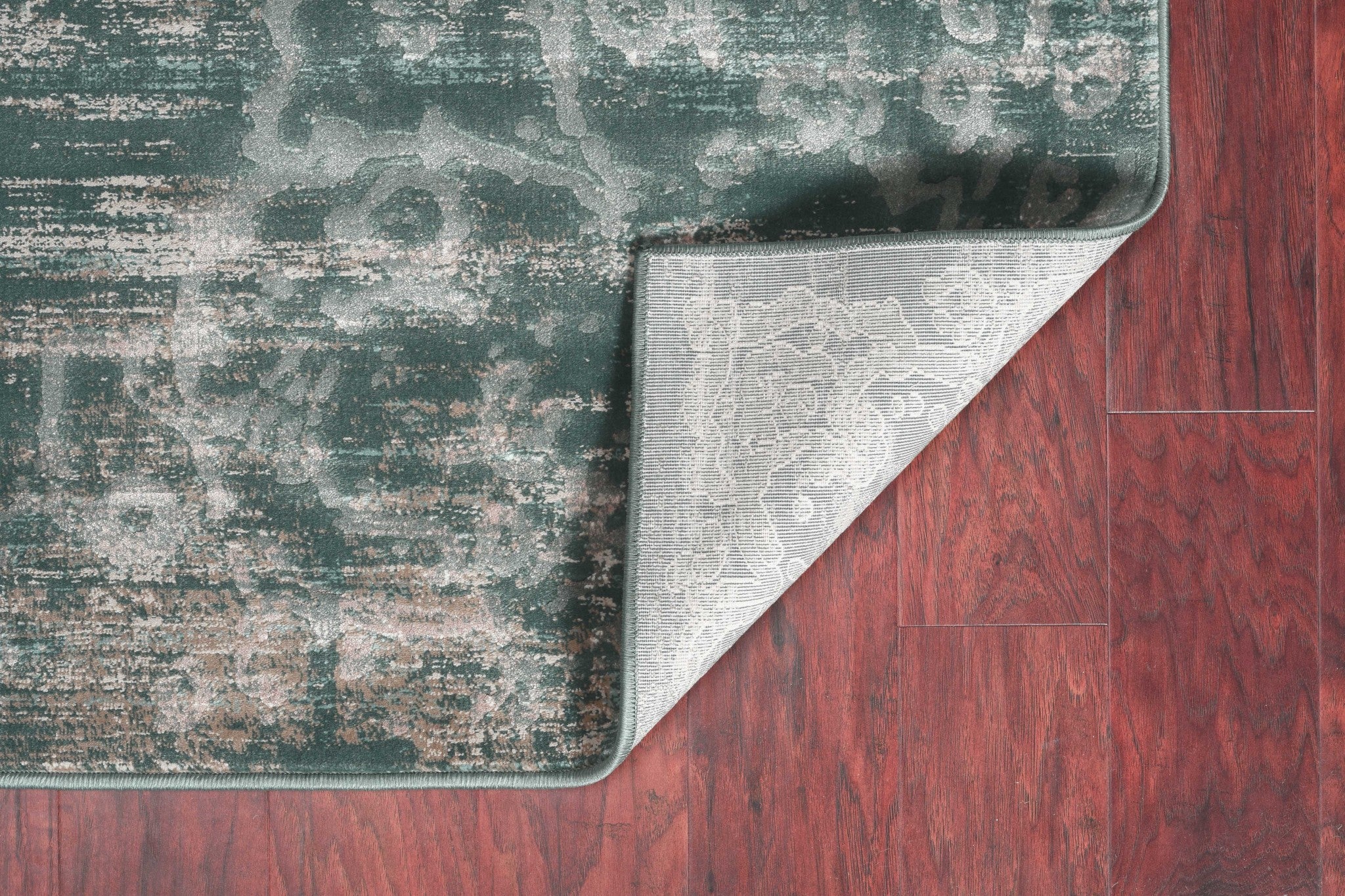 7' X 10' Light Grey Medallion Area Rug