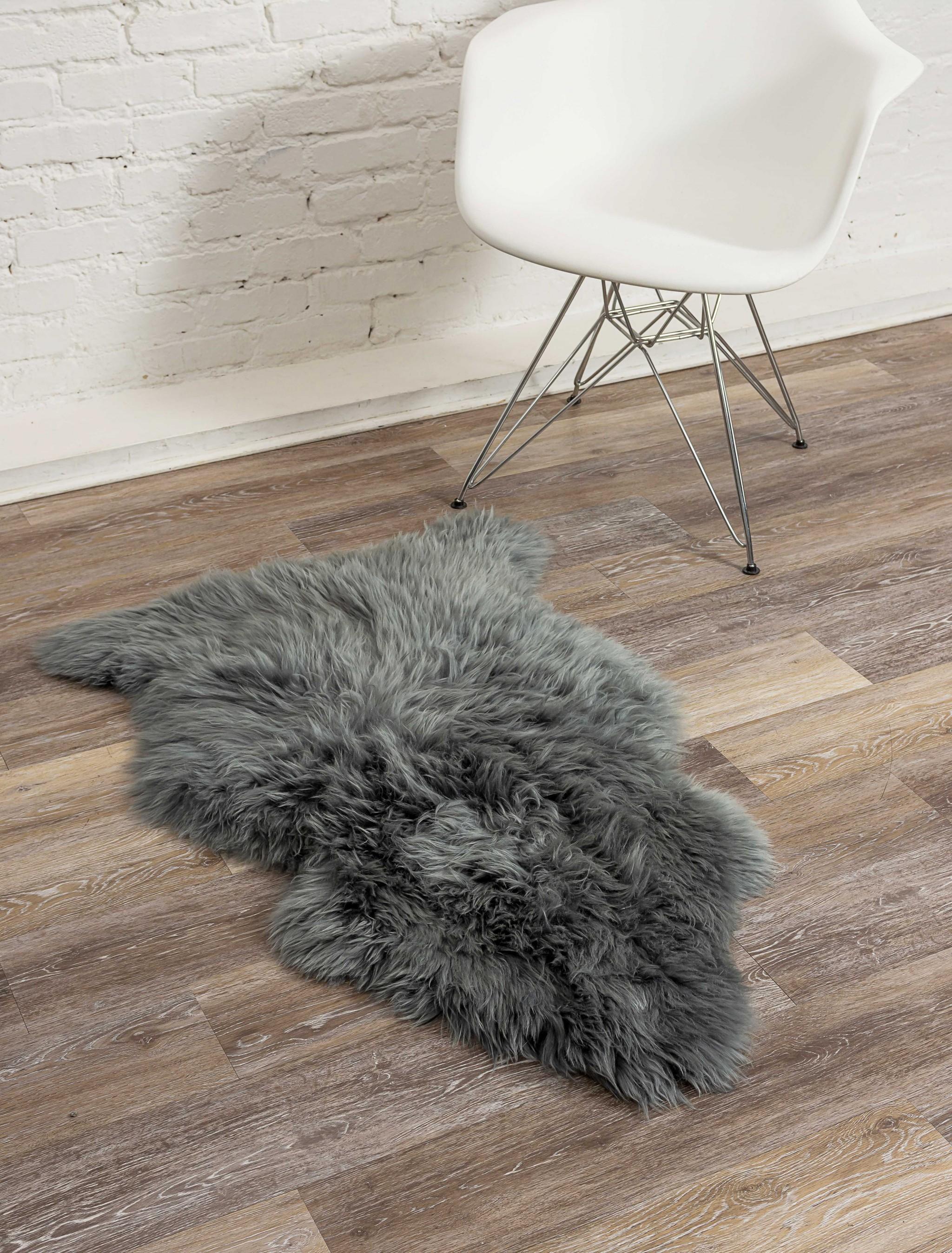 2' x 3' Warm Gray New Zealand Natural Sheepskin Rug