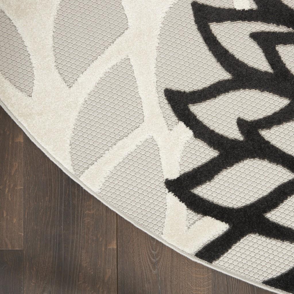 5’ Round Black Gray White Indoor Outdoor Area Rug