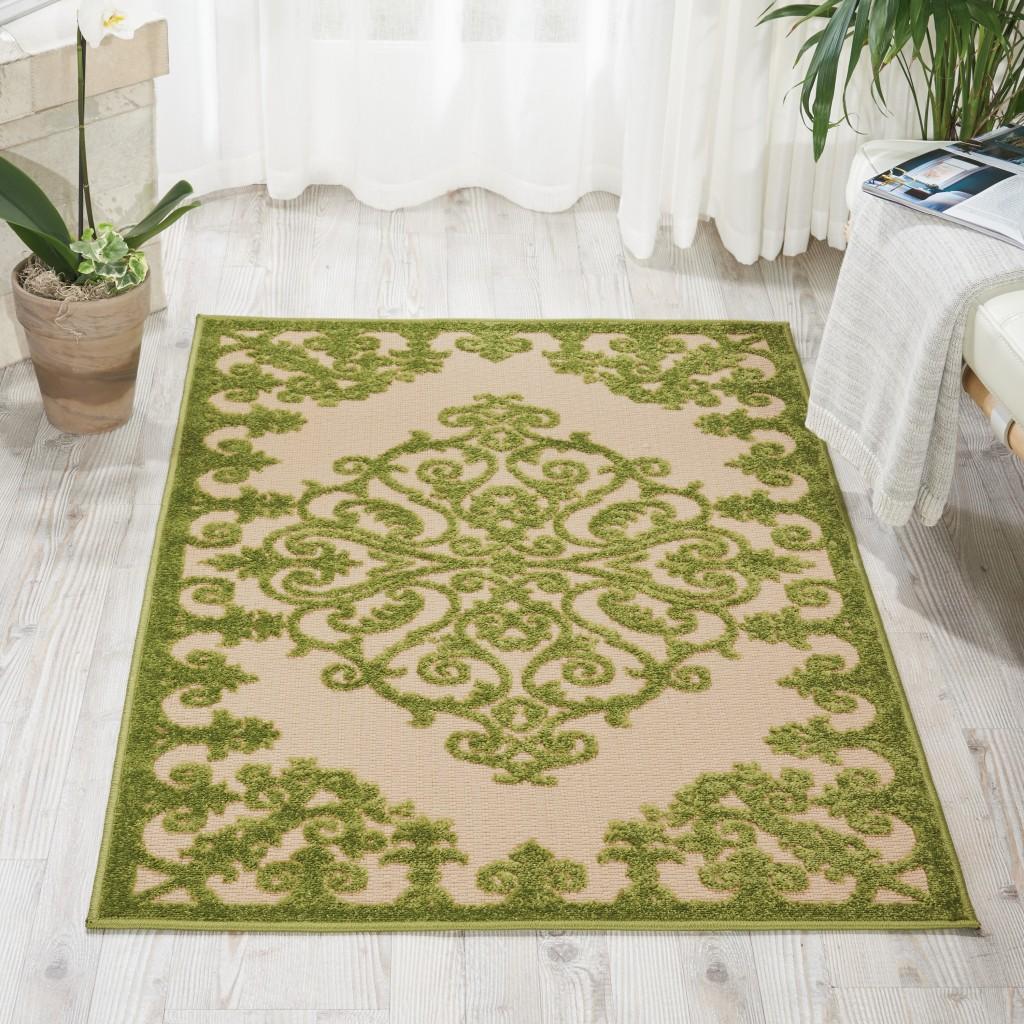 3’ x 4’ Green Medallion Indoor Outdoor Area Rug