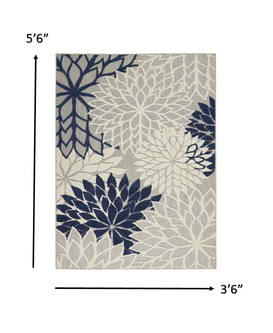 4’ x 6’ Ivory and Navy Indoor Outdoor Area Rug