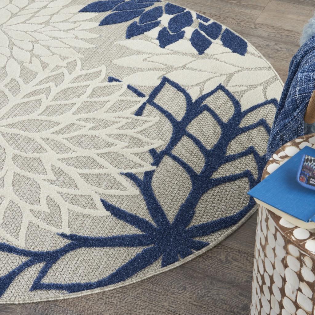 5’ Round Ivory and Navy Indoor Outdoor Area Rug