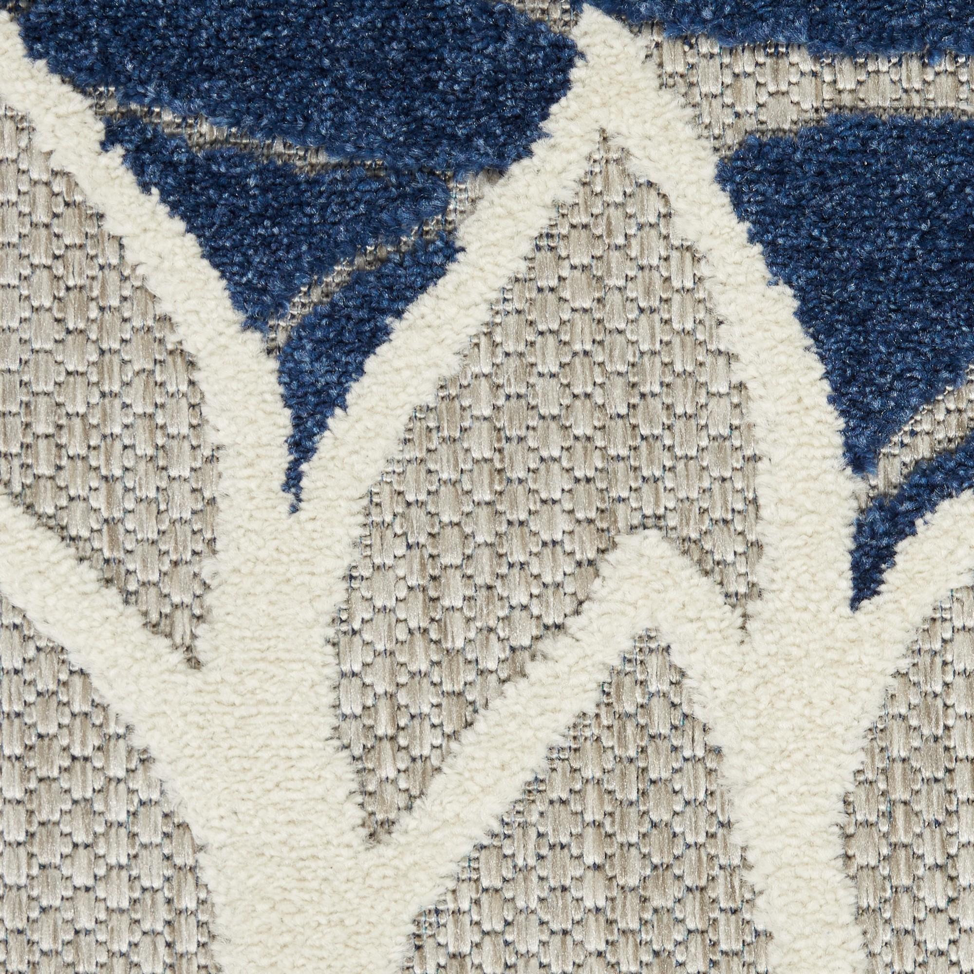 8’ x 11’ Ivory and Navy Indoor Outdoor Area Rug