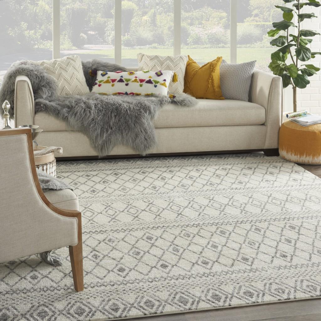 8’ x 10’ Ivory and Gray Berber Pattern Area Rug