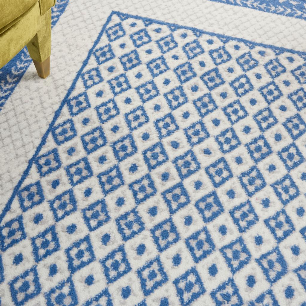 5’ x 7’ Ivory and Blue Geometric Area Rug Default Title