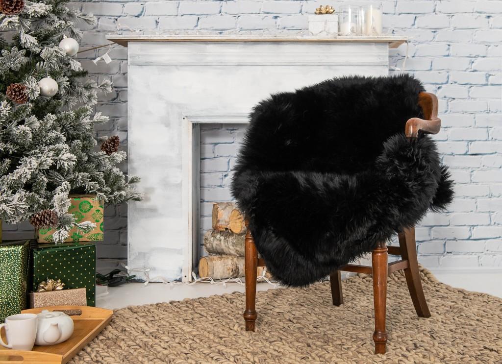 2' x 5' Black Natural Rectangular Sheepskin Area Rug