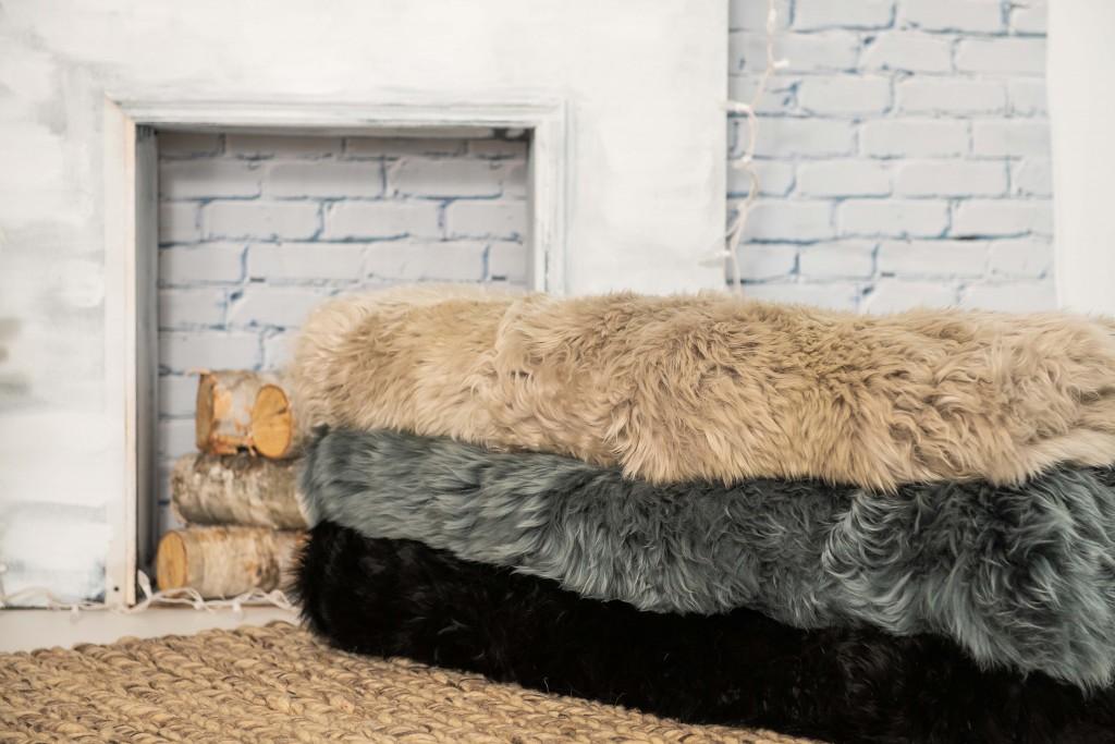 2' x 5' Black Natural Rectangular Sheepskin Area Rug