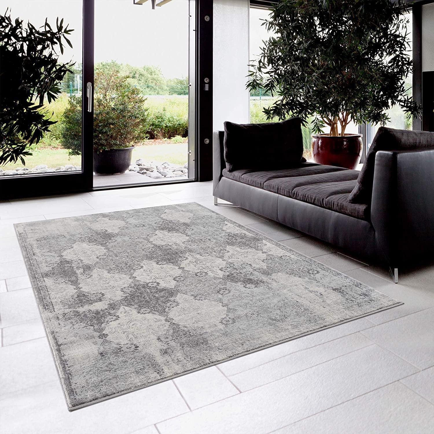 8’ x 11’ Gray Distressed Trellis Pattern Area Rug