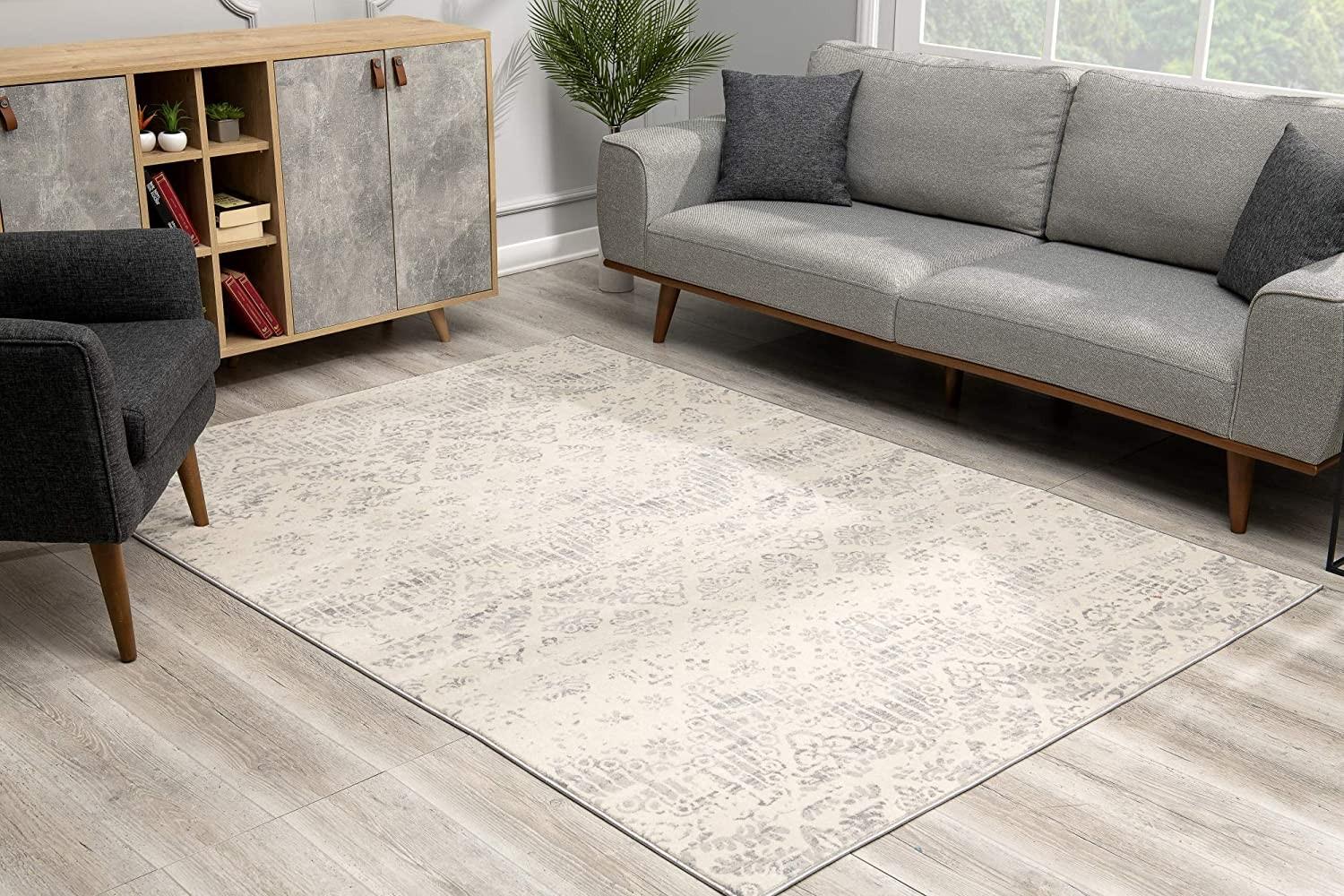 2’ x 3’ Ivory Distressed Ikat Pattern Scatter Rug