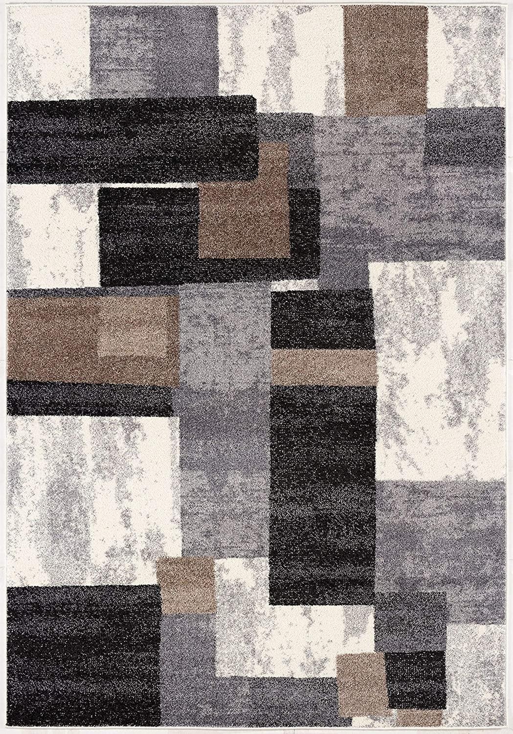 8’ x 11’ Brown Distressed Geometric Area Rug