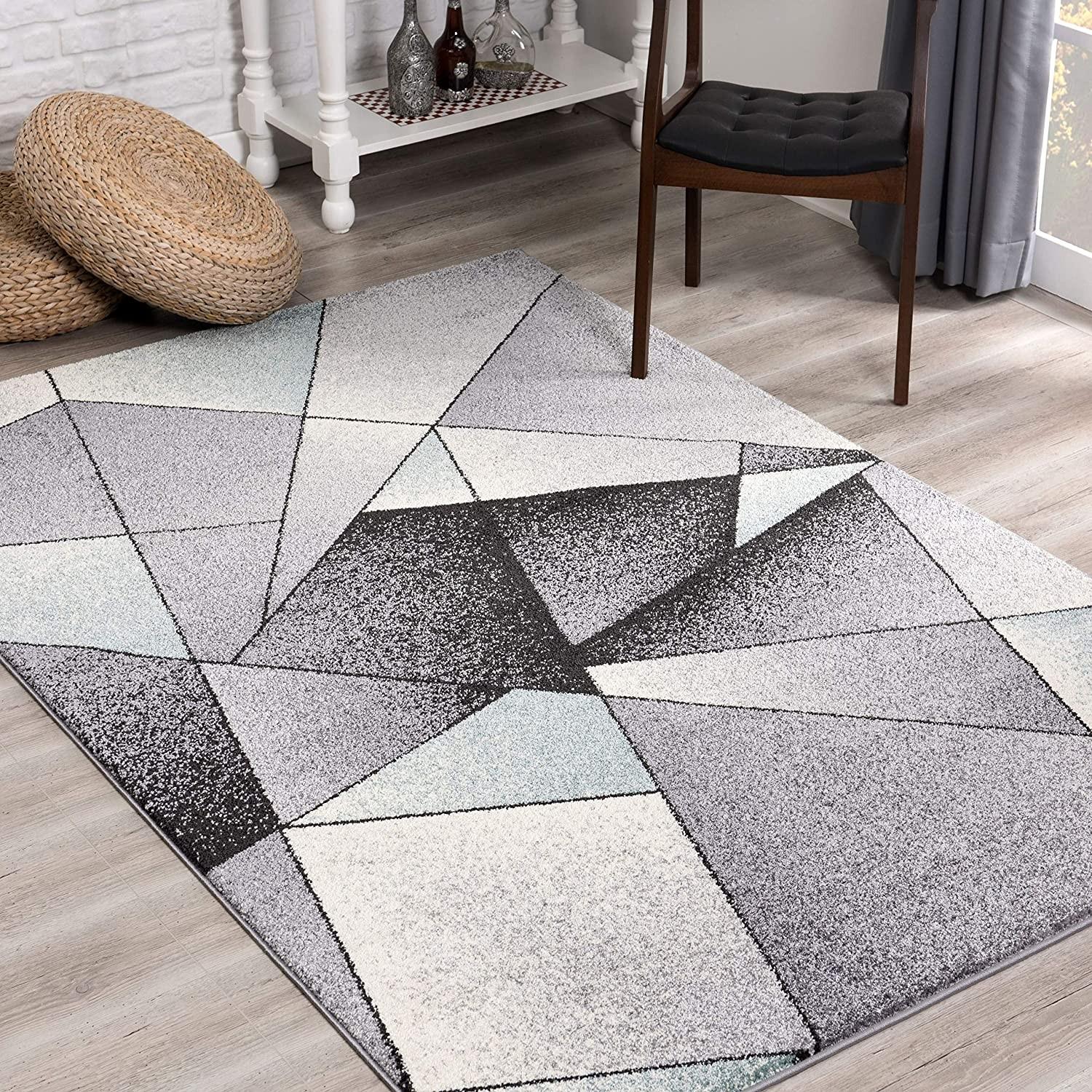 7’ x 9’ Gray and Blue Prism Pattern Area Rug