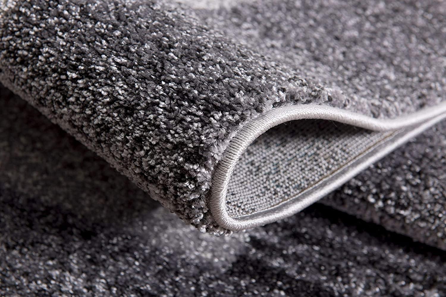 5’ x 8’ Gray Modern Bordered Area Rug