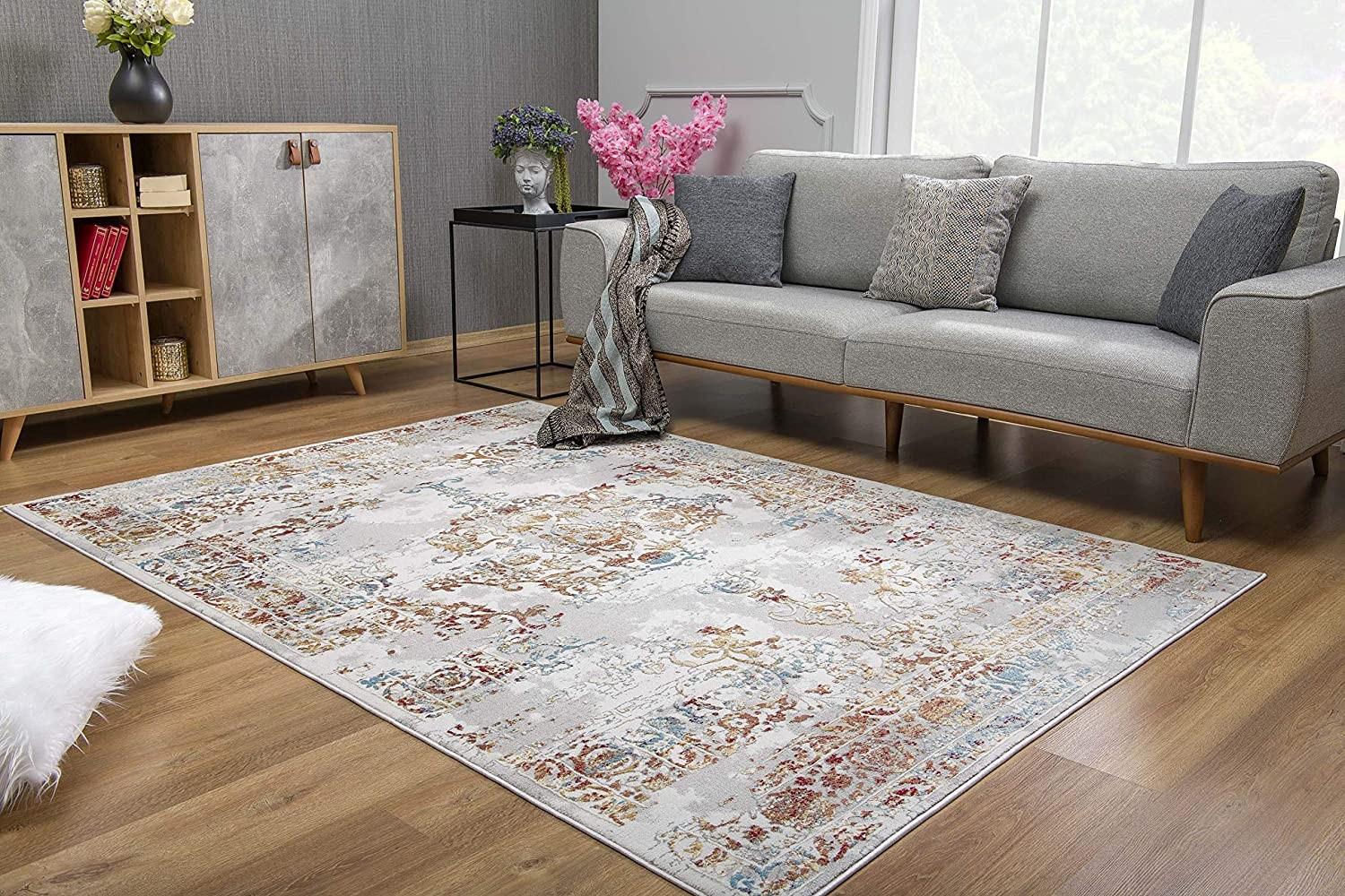 5’ x 8’ Gray and Beige Distressed Ornate Area Rug