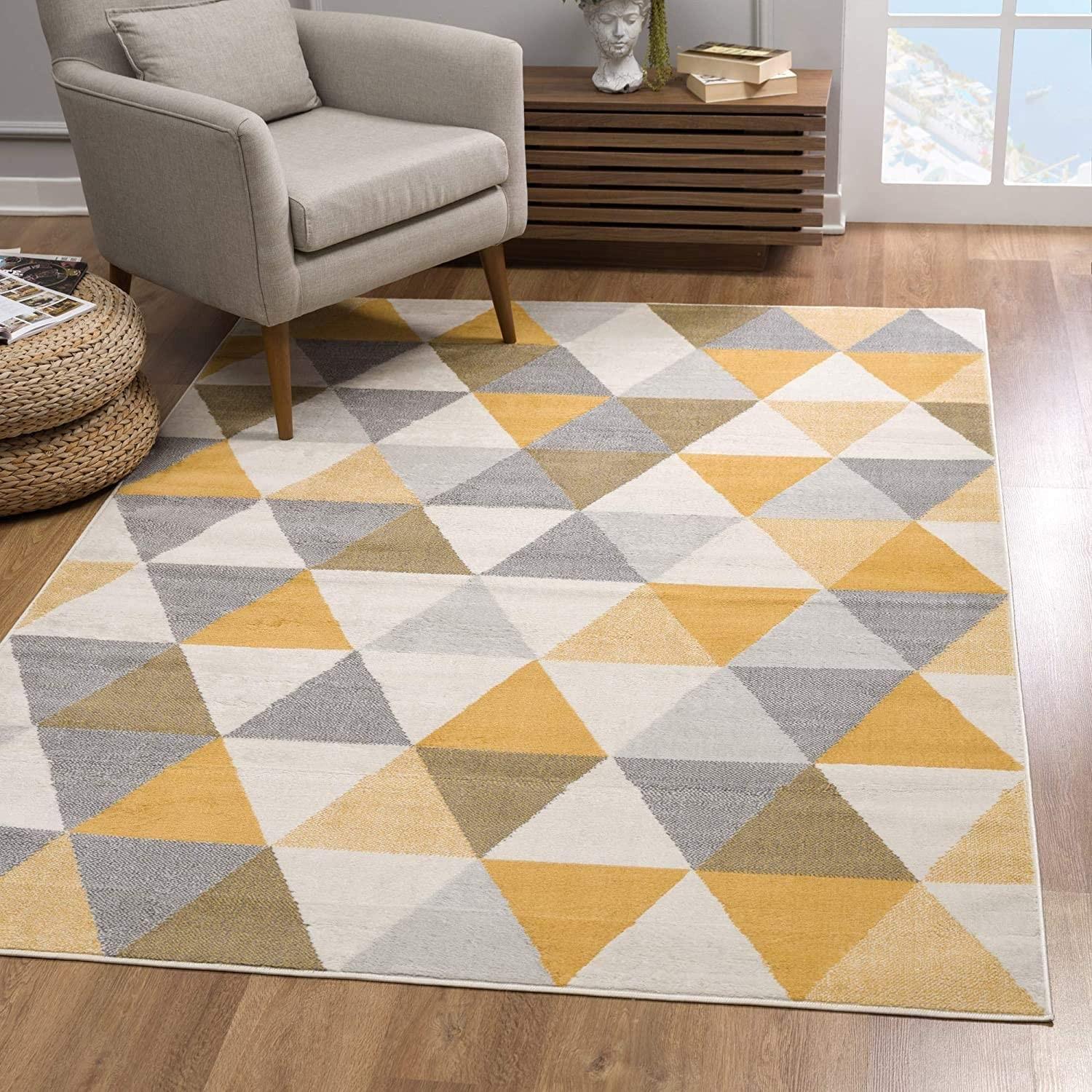 8’ x 11’ Yellow Triangular Lattice Area Rug