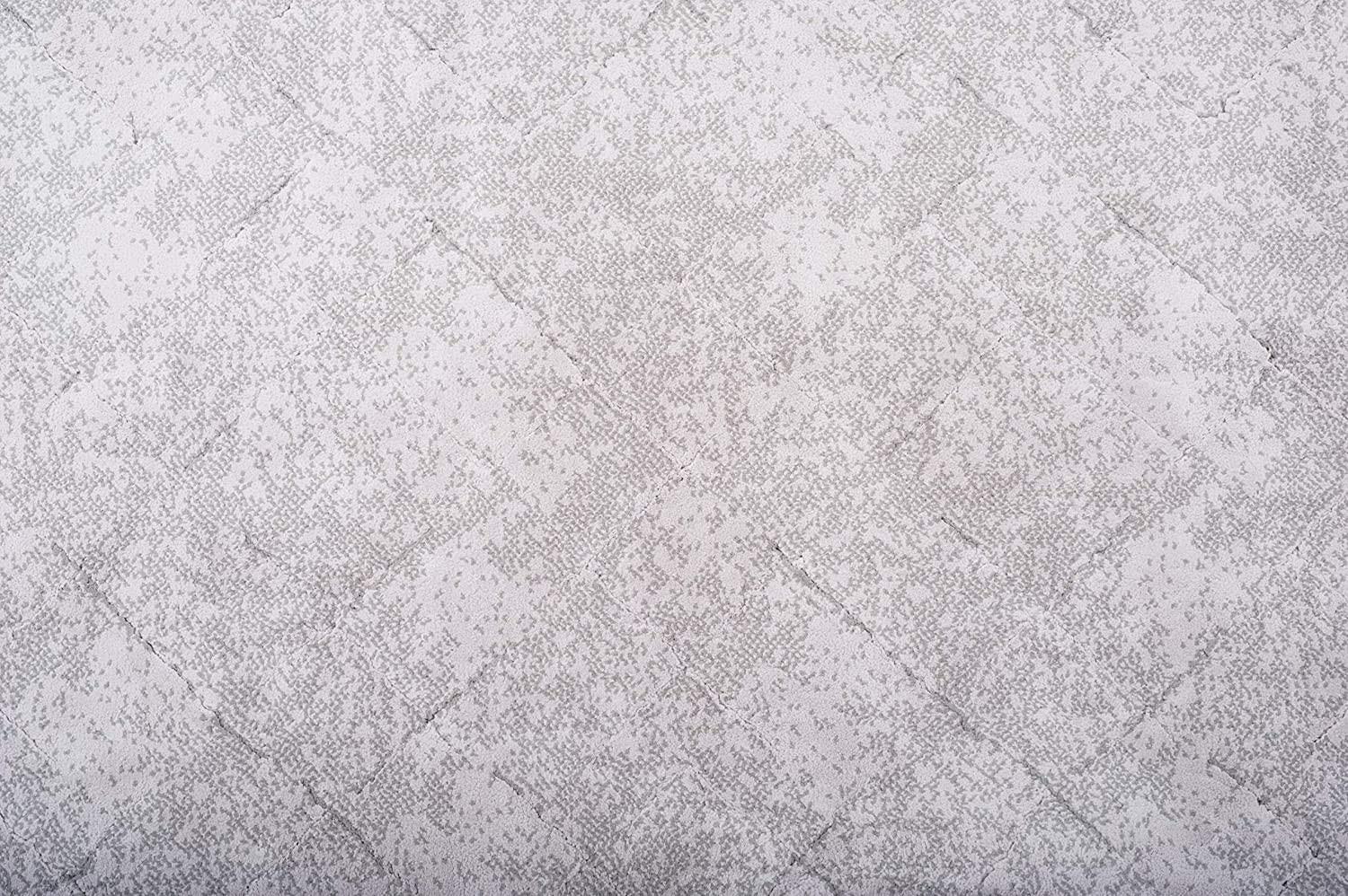 8’ x 11’ Gray Distressed Diamonds Area Rug