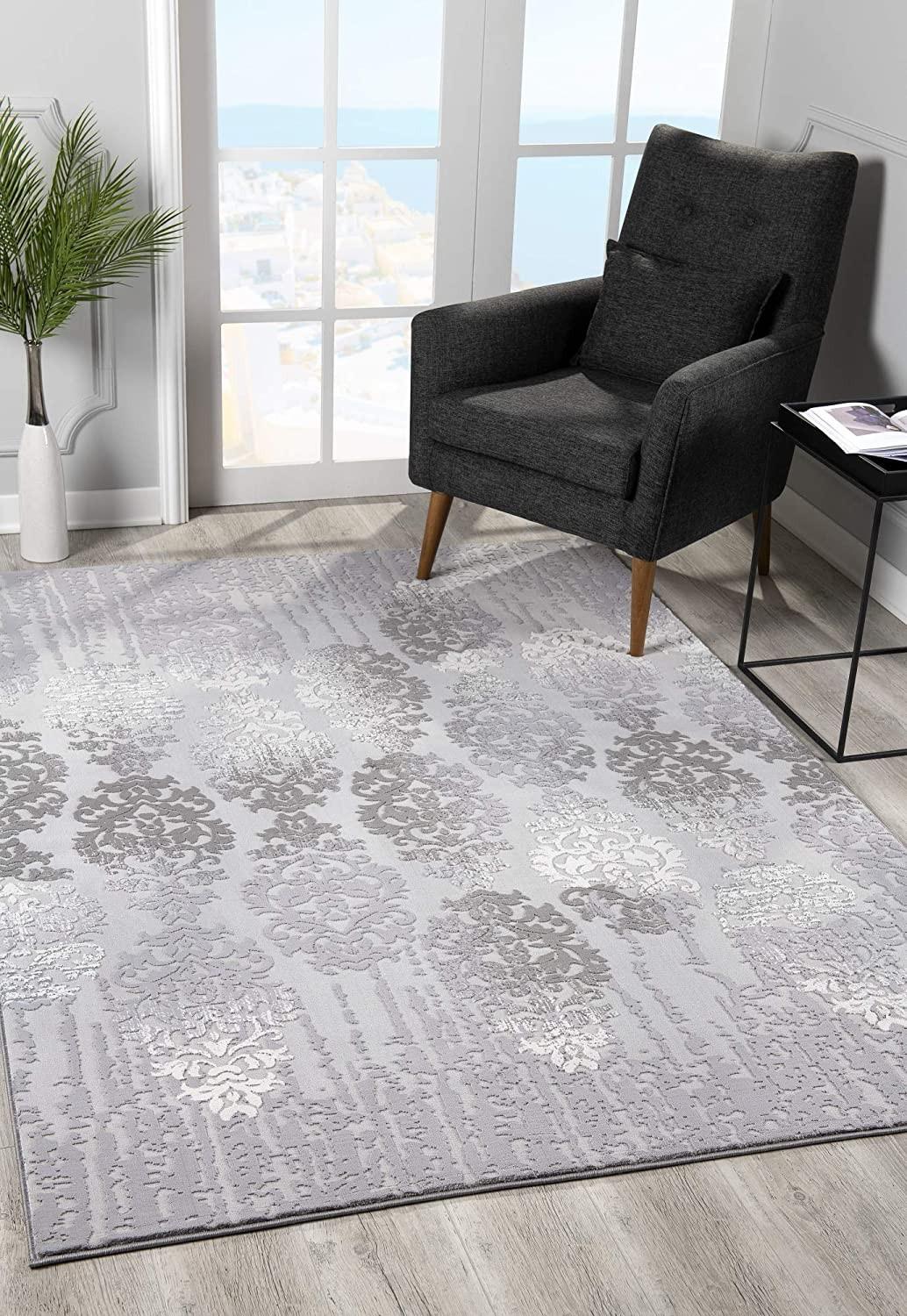 7’ x 10’ Gray Dripping Damask Area Rug
