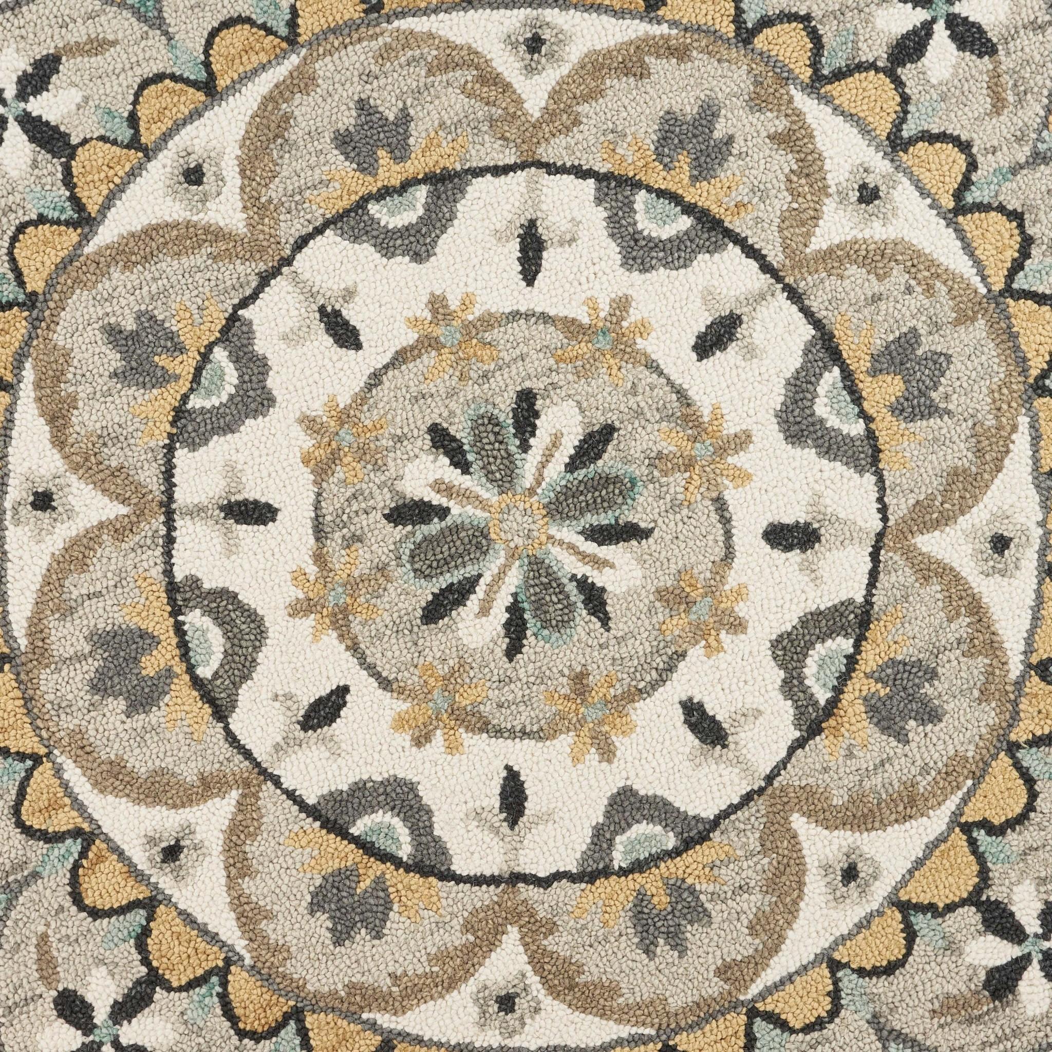 4’ Round Gray and Ivory Floral Bloom Area Rug