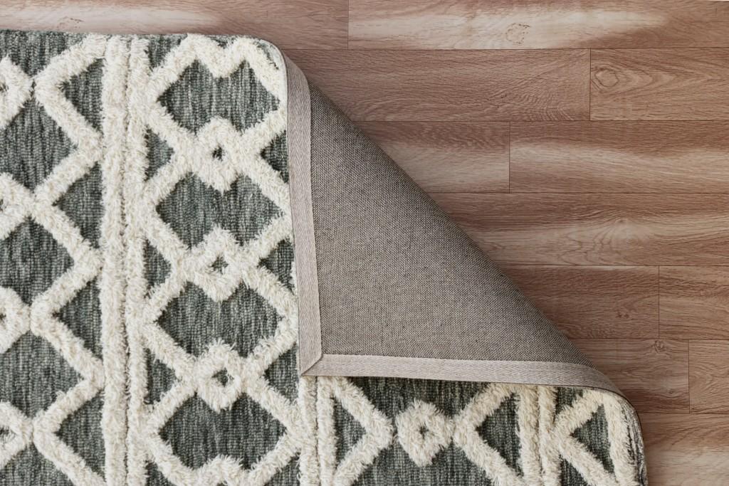 5’ x 7’ Gray and White Boho Chic Area Rug Default Title