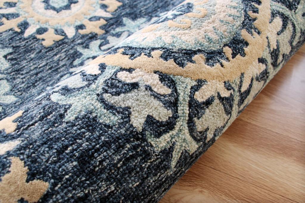 5’ x 7’ Blue and Beige Floral Disc Area Rug
