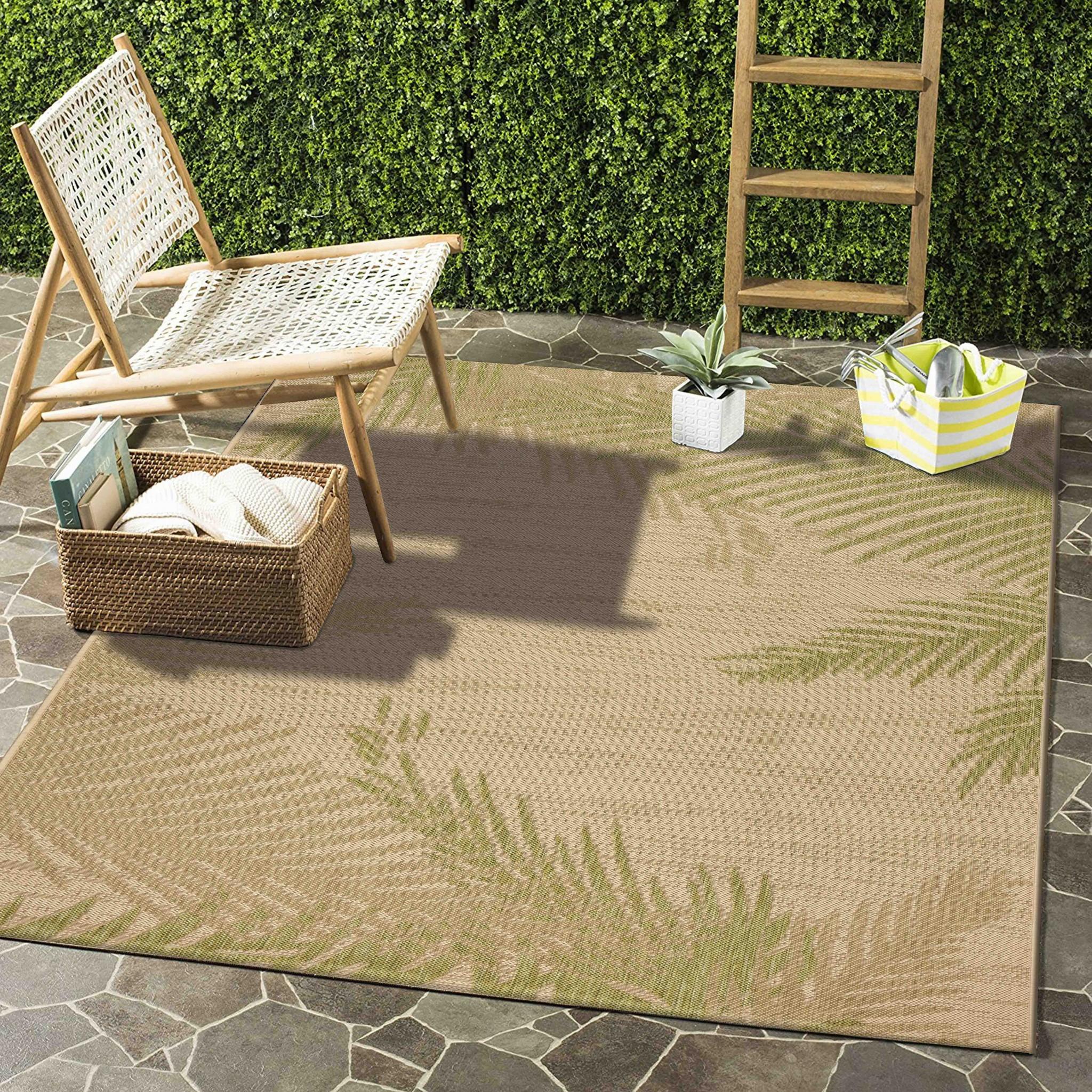 5’ x 7’ Green Palms Indoor Outdoor Area Rug