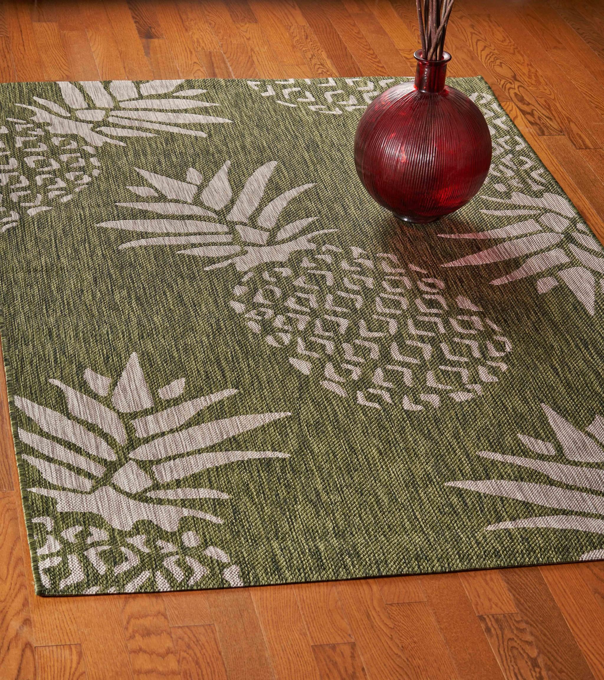 5’ x 7’ Green Pineapple Indoor Outdoor Area Rug