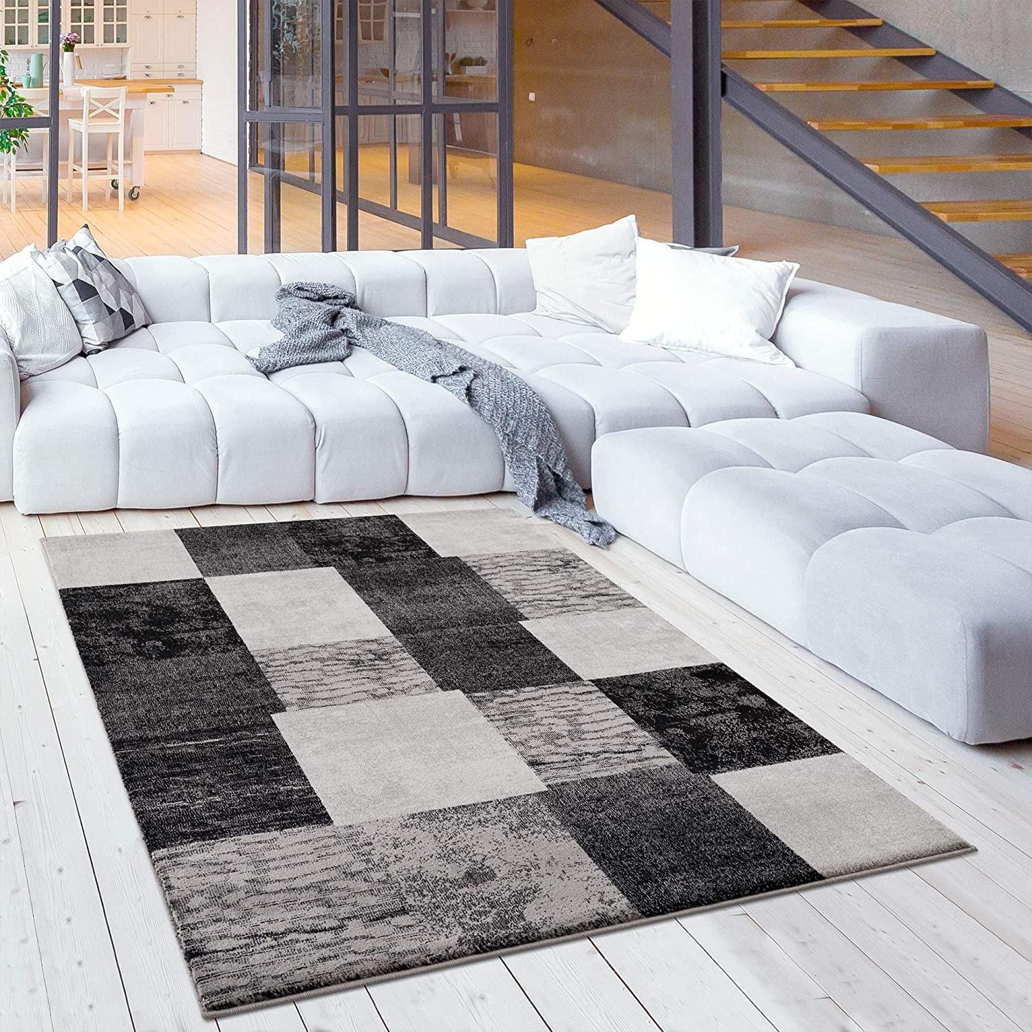 4’ x 6’ Gray Geometric Blocks Area Rug