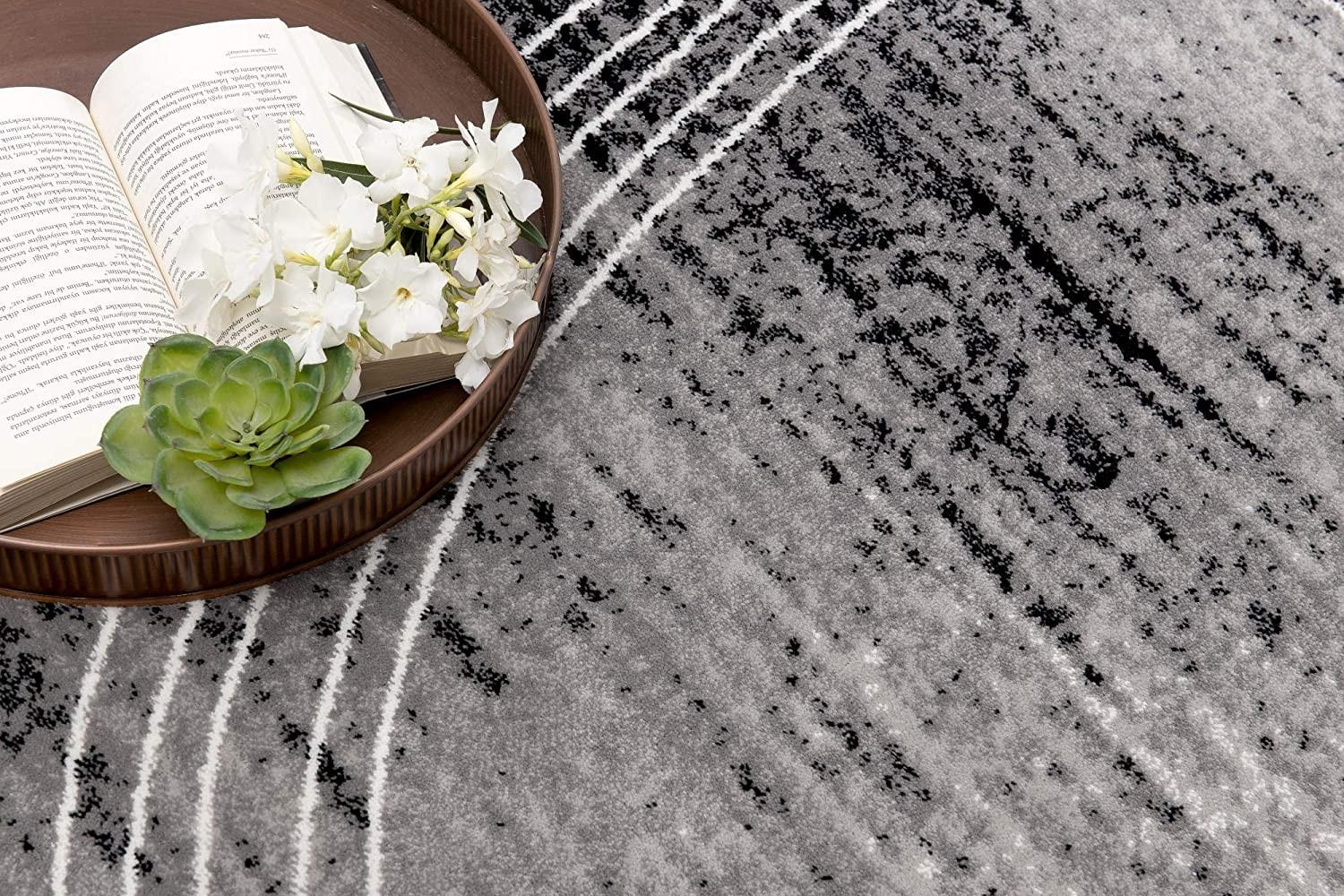 3’ x 5’ Gray Distressed Swirls Area Rug