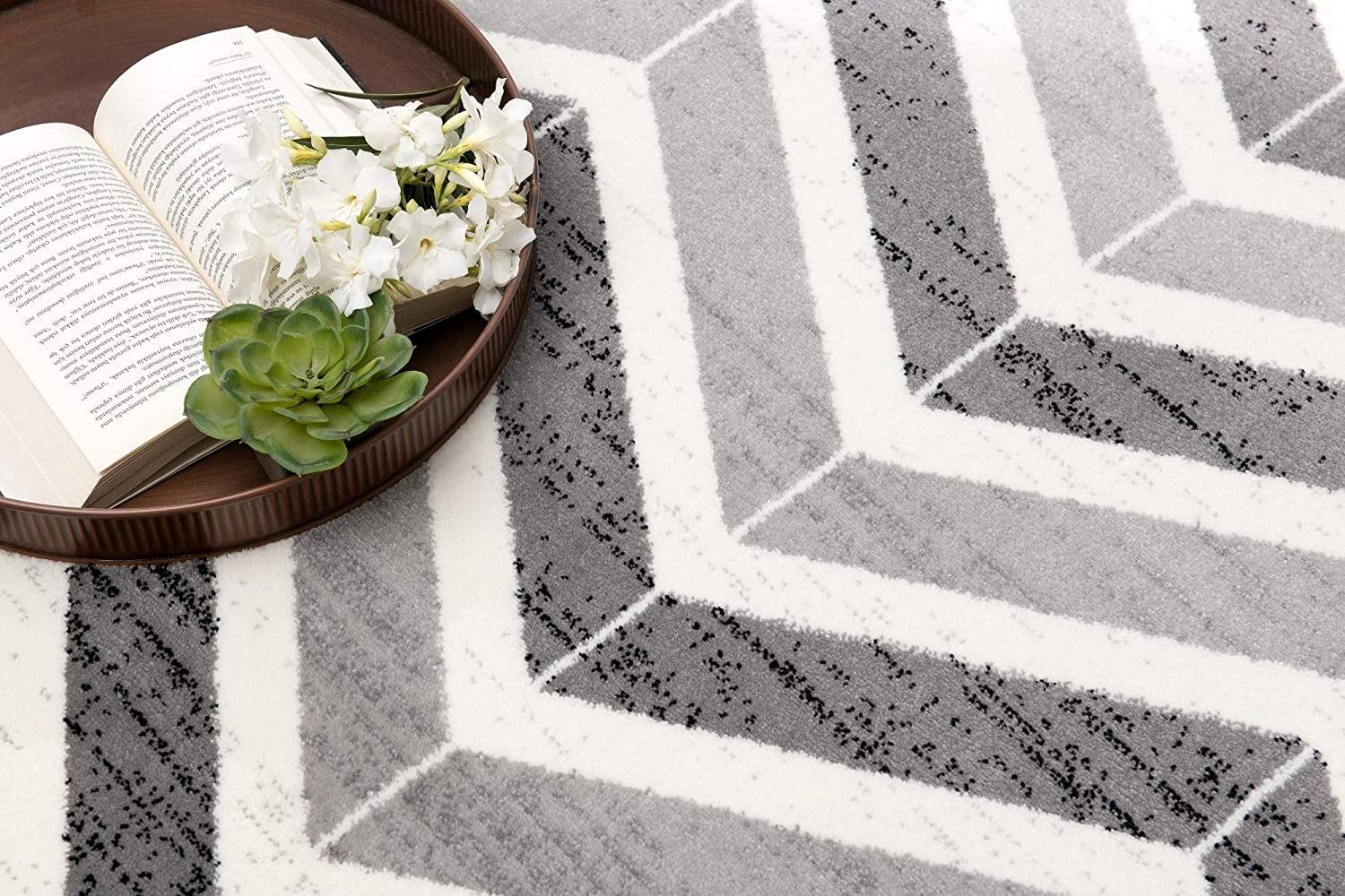 2’ x 15’ Gray Distressed Chevron Runner Rug
