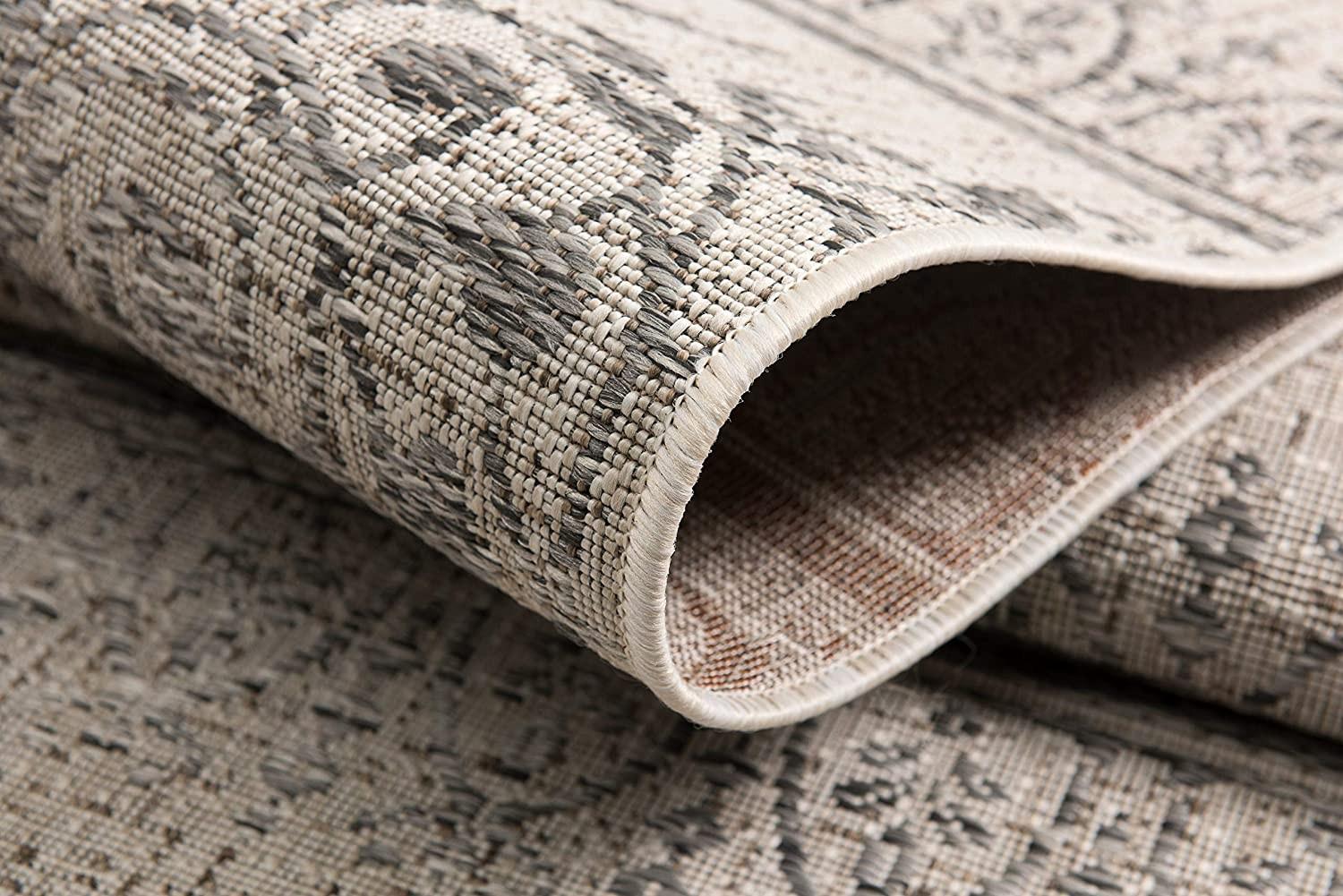 5’ x 8’ Ivory Distressed Scroll Pattern Area Rug