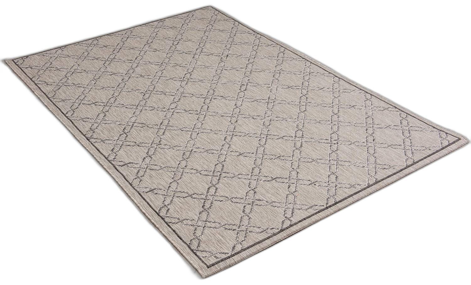 5’ x 8’ Gray Geometric Lattice Area Rug