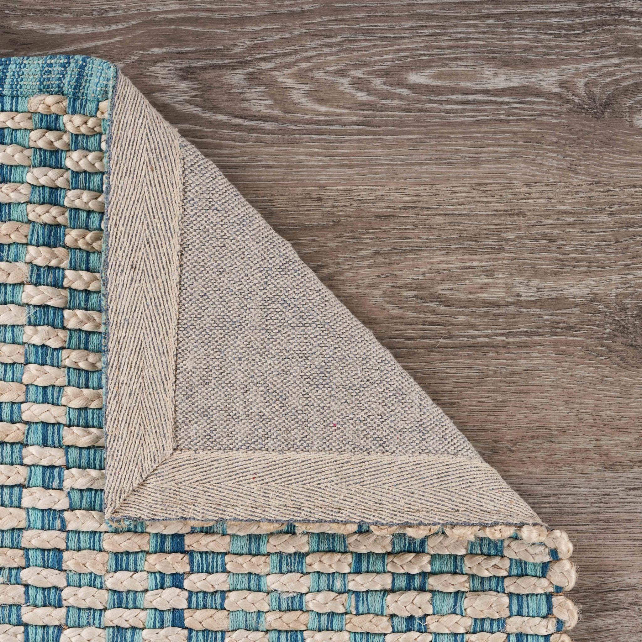 5’ x 8’ Blue and Beige Toned Area Rug
