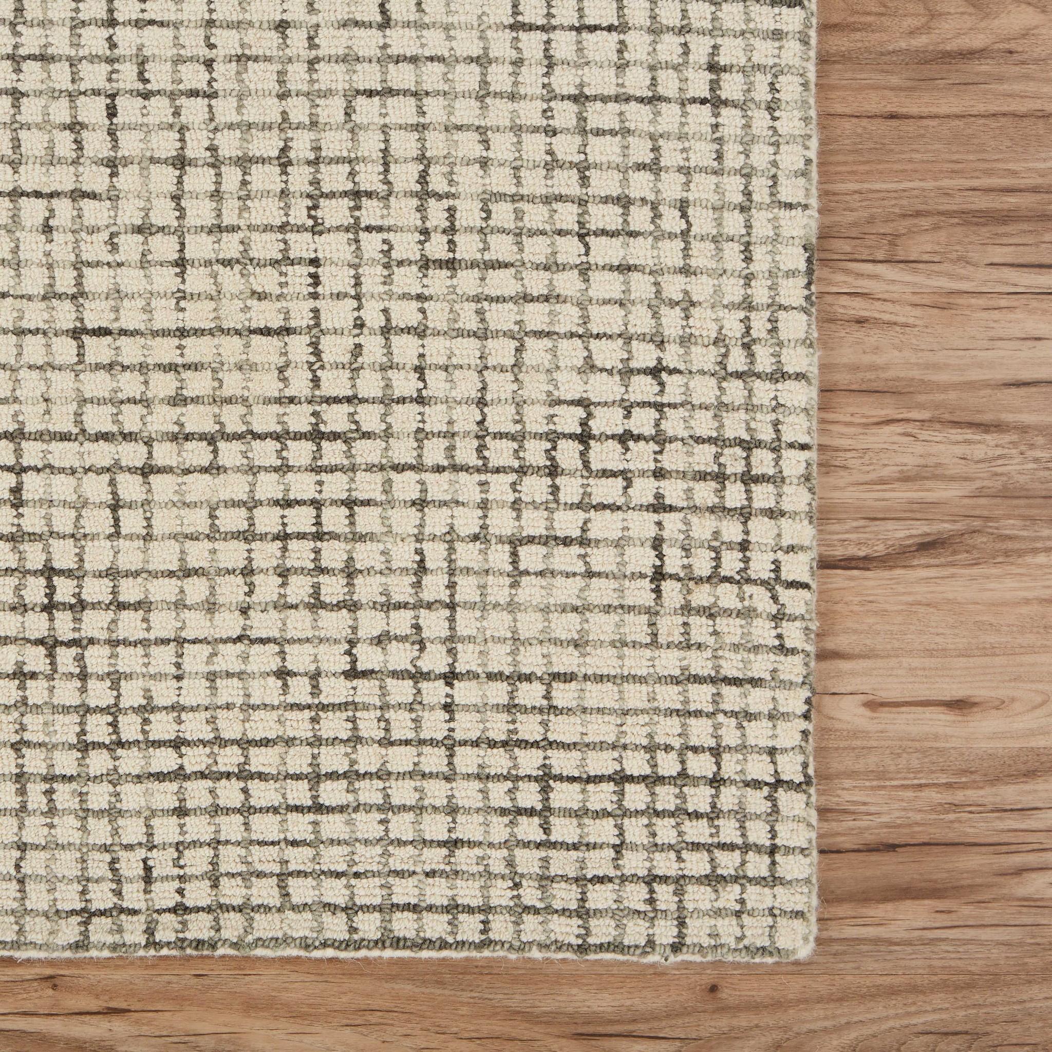 9’ x 12’ Tan and Ivory Grid Area Rug