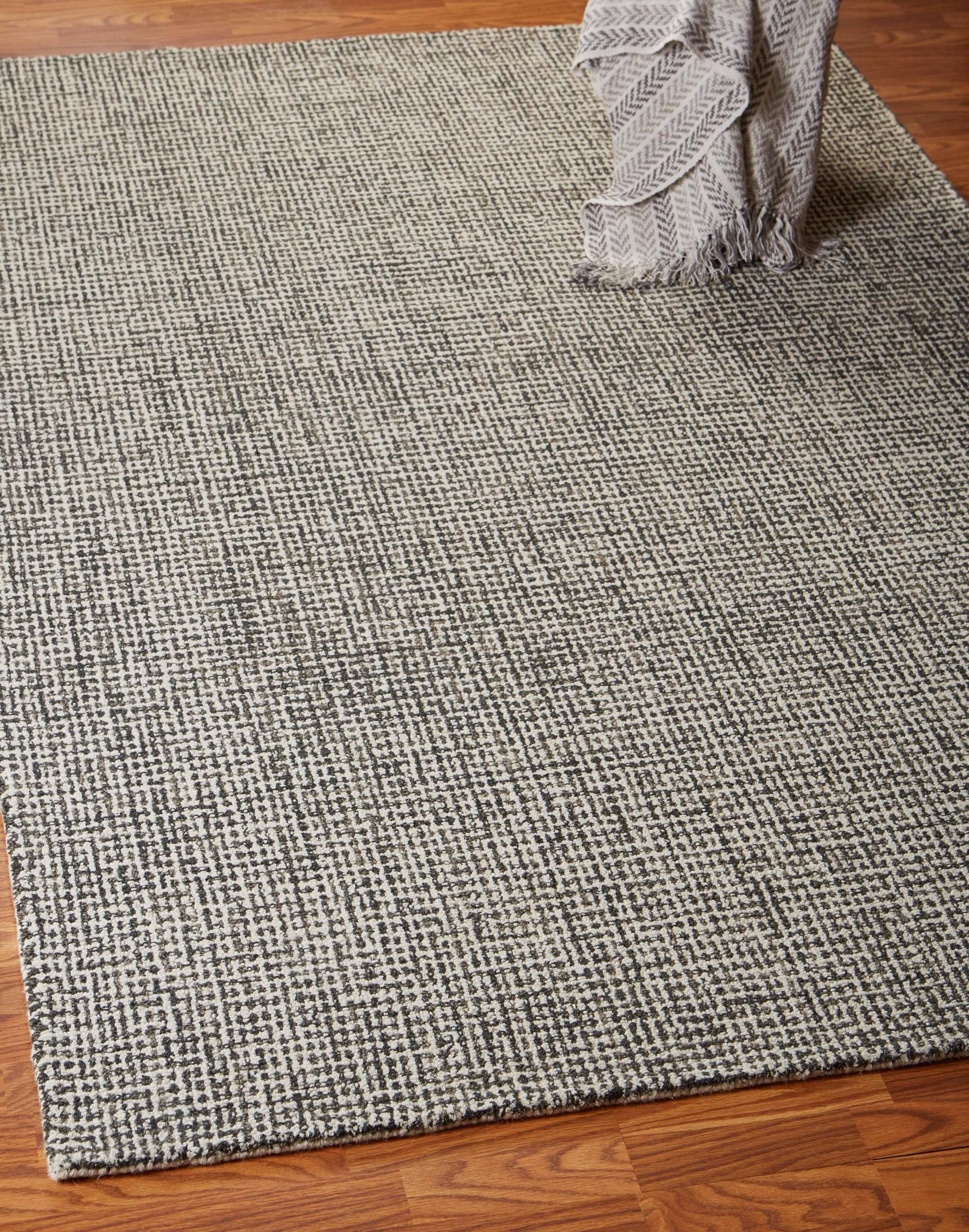 8’ x 10’ Gray Interwoven Maze Area Rug