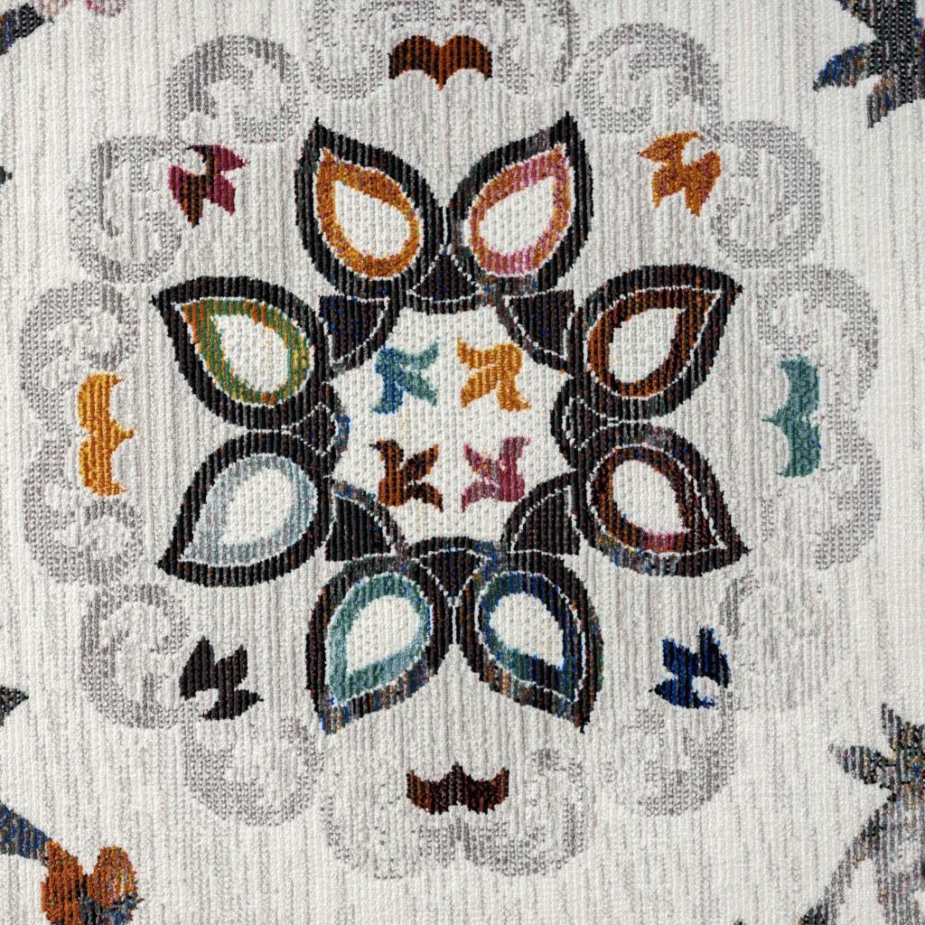 8’ x 10’ White Floral Quatrefoil Area Rug