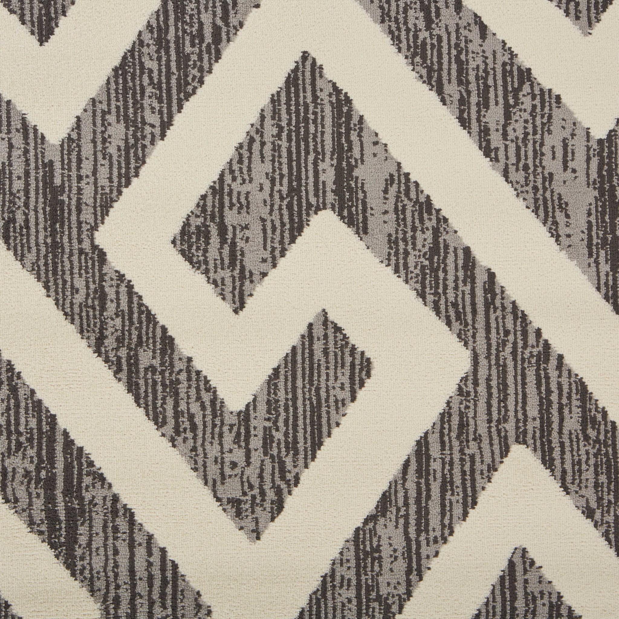 5’ x 7’ Gray Greek Key Pattern Area Rug