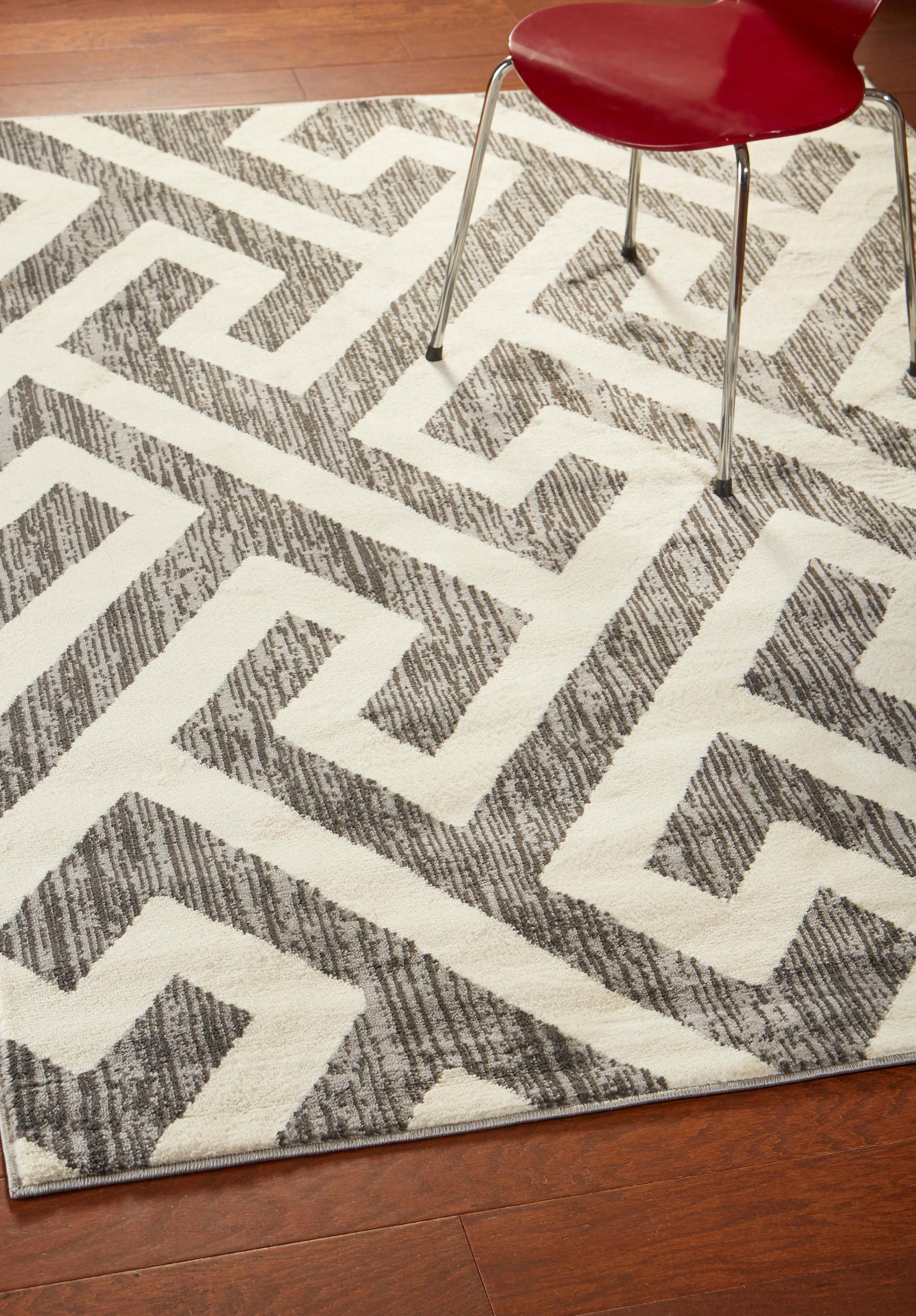 5’ x 7’ Gray Greek Key Pattern Area Rug