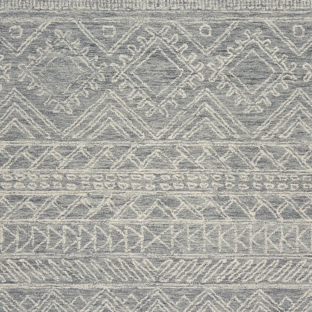 7’ x 9’ Light Gray Boho Chic Area Rug