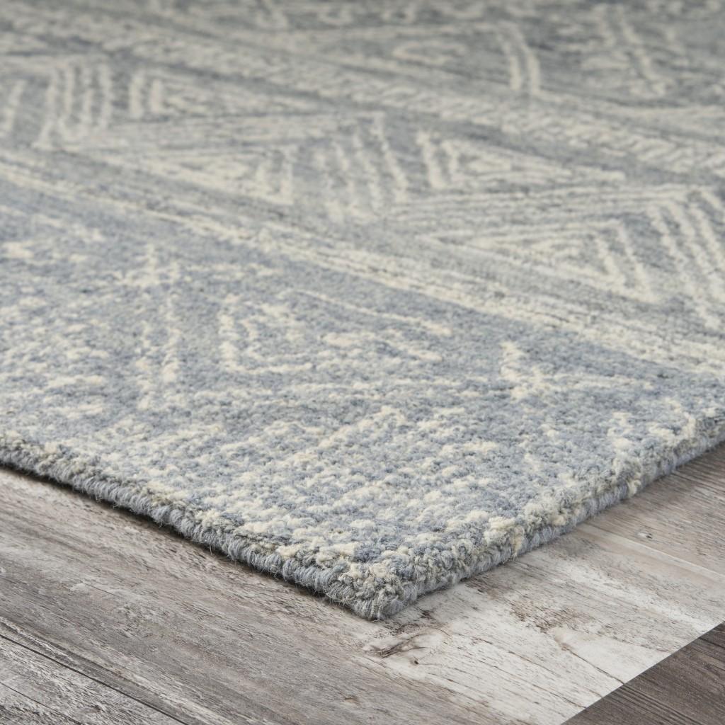 7’ x 9’ Light Gray Boho Chic Area Rug