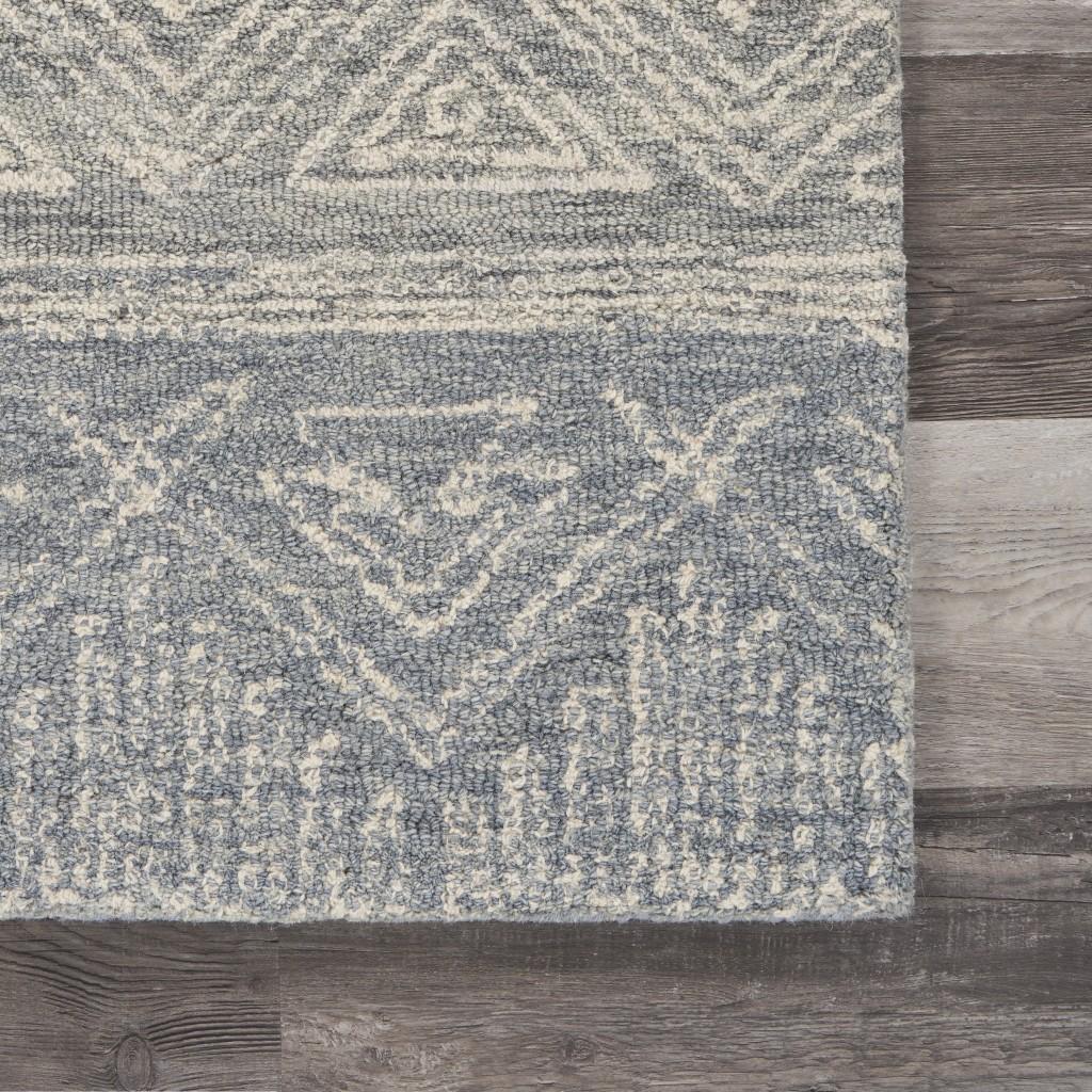 7’ x 9’ Light Gray Boho Chic Area Rug