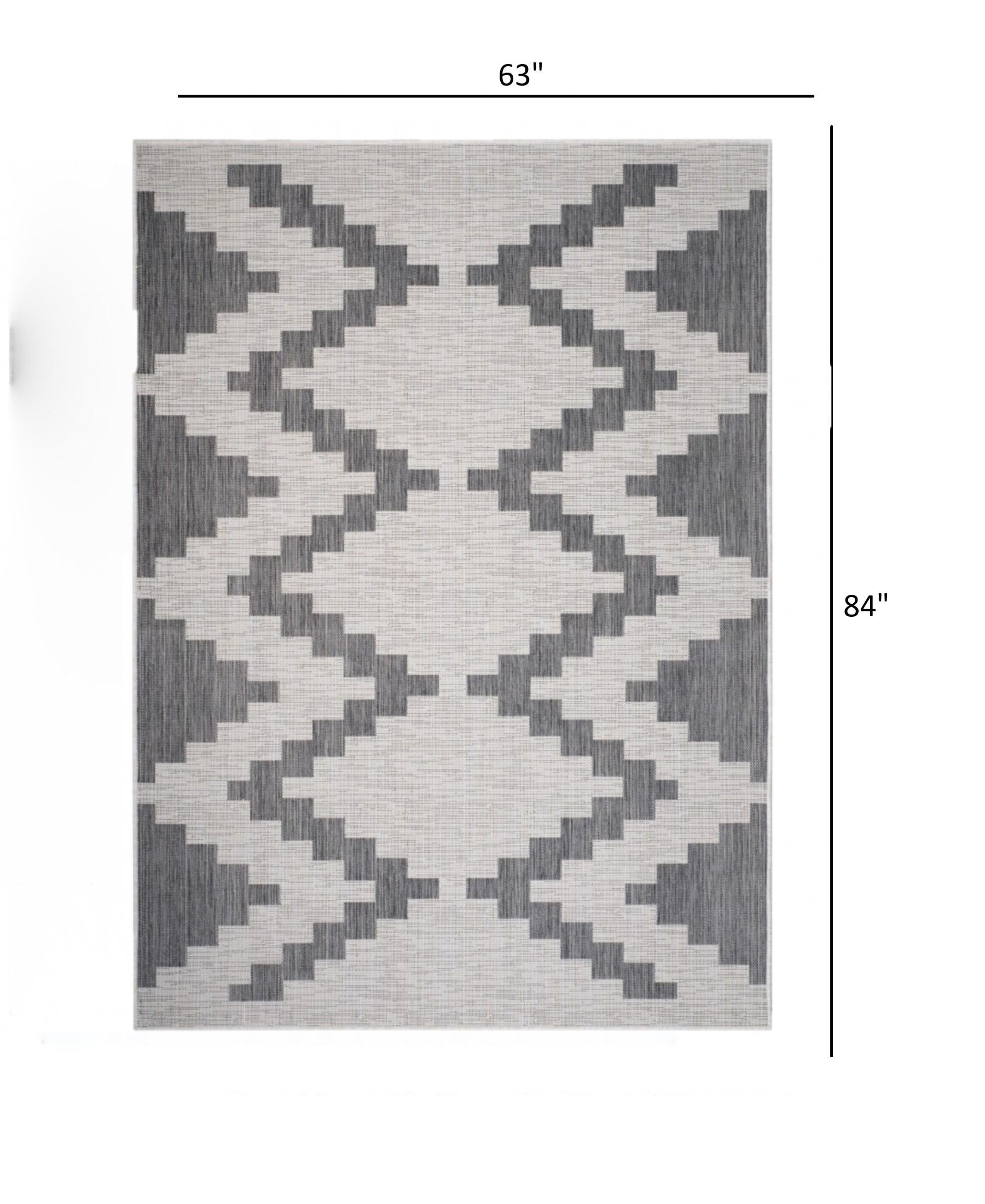 5’ x 7’ Gray Geometric Indoor Outdoor Area Rug