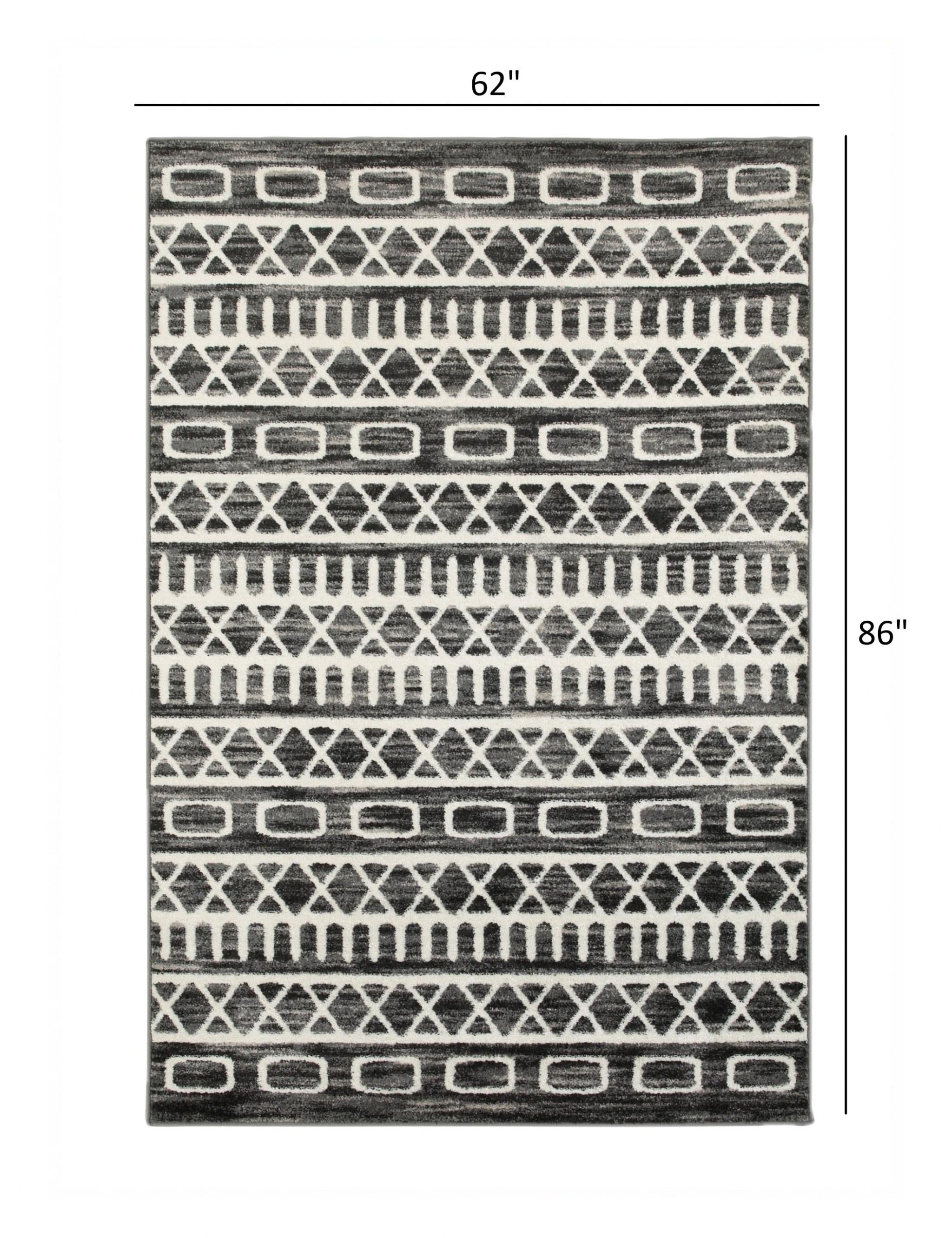 5’ x 7’ Black and White Geometric Area Rug