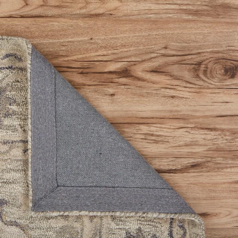 8’ x 10’ Pale Green and Cream Decorative Area Rug