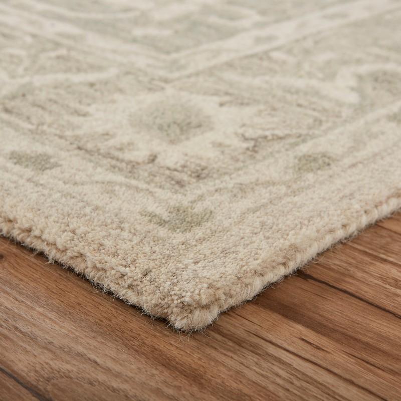 8’ x 10’ Green and Cream Medallion Area Rug