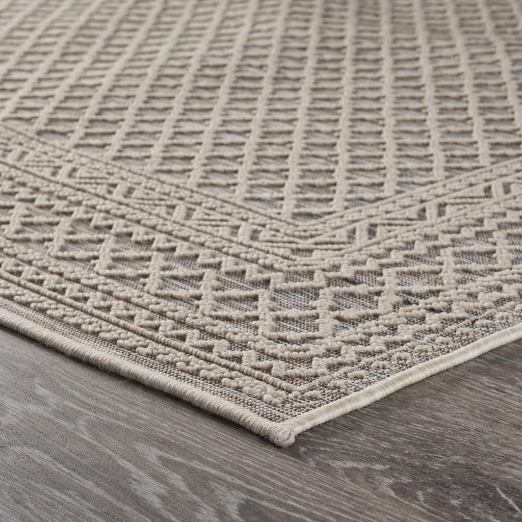 5’ x 7’ Gray Classic Indoor Outdoor Area Rug