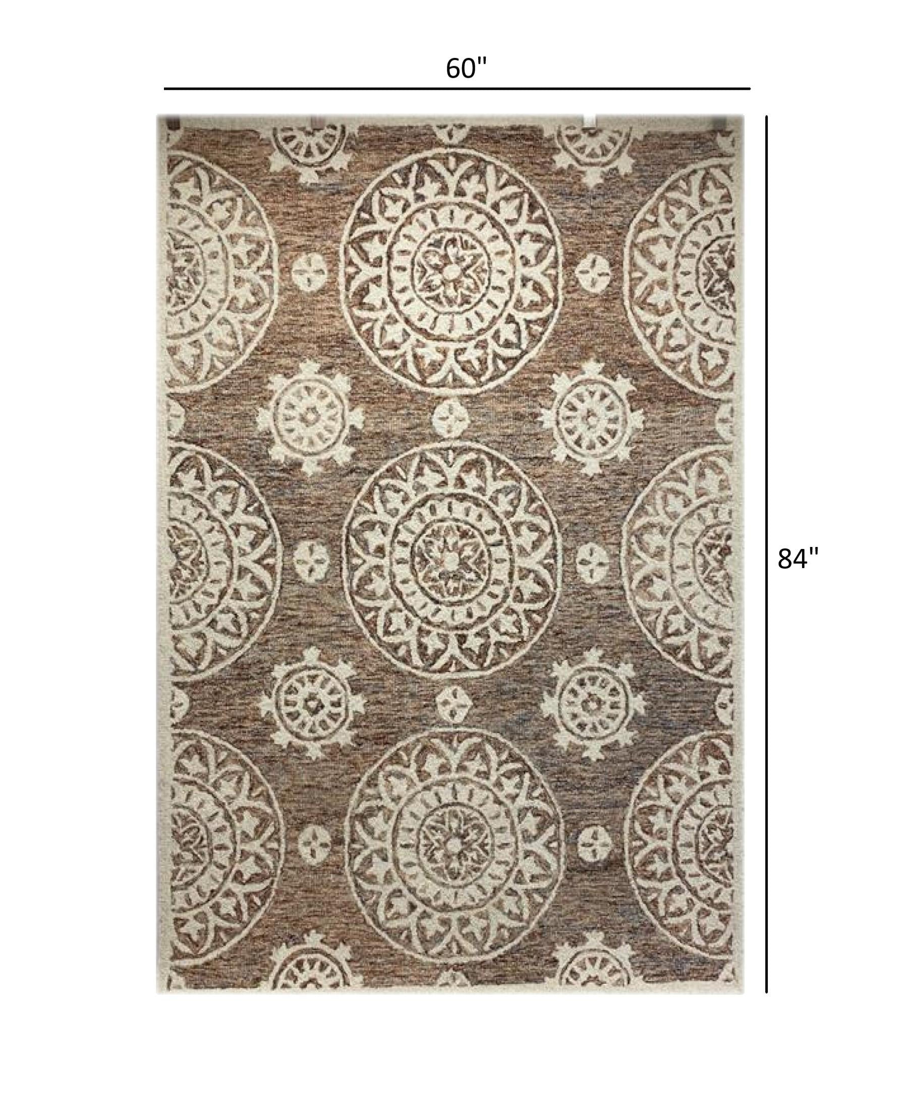5’ x 7’ Tan and Cream Medallion Motif Area Rug