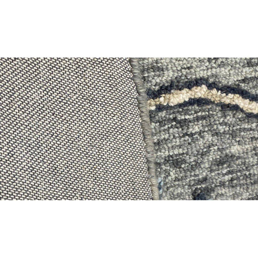 5’ Round Gray Floral FIligree Area Rug