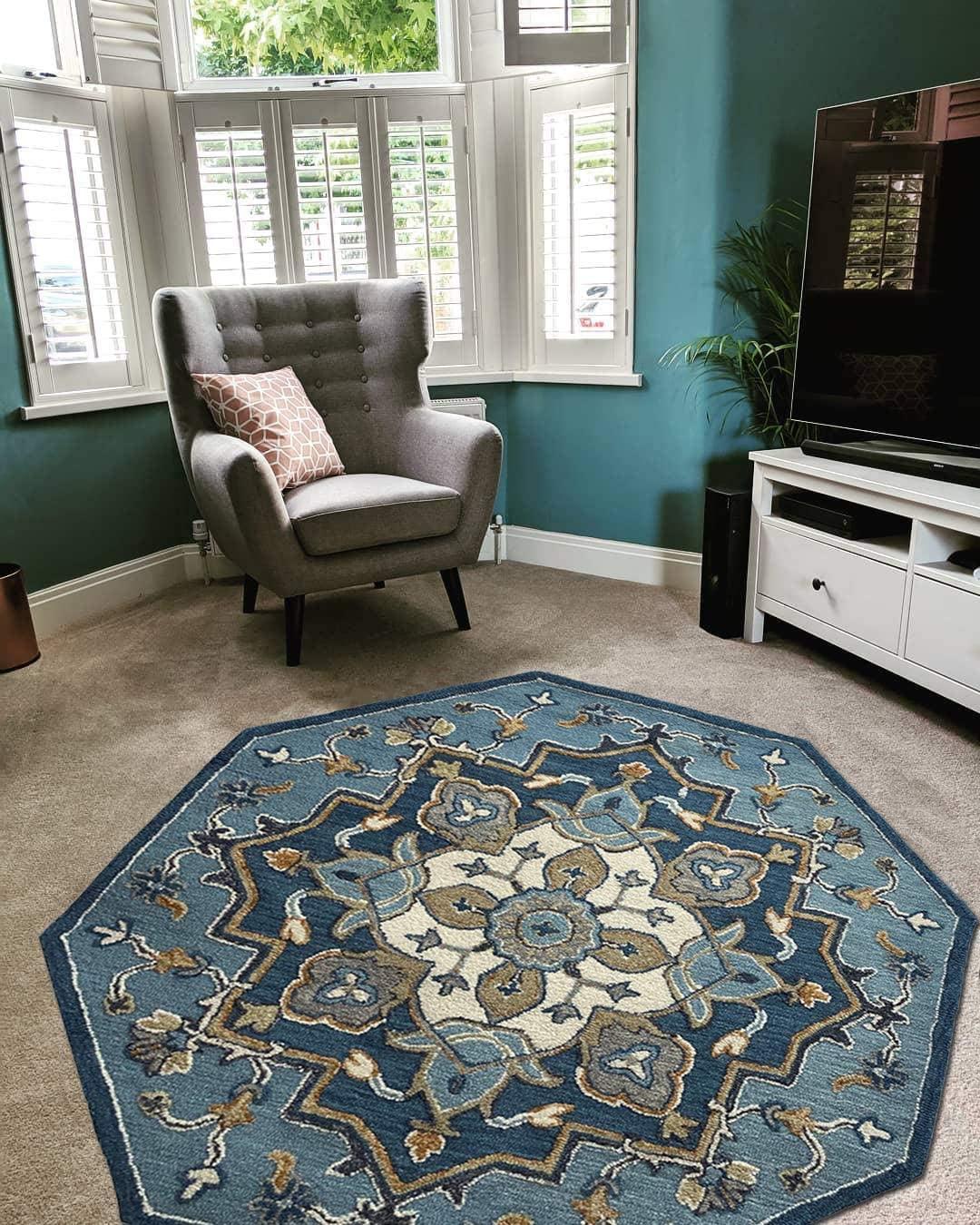 7’ Round Blue Traditional Medallion Area Rug