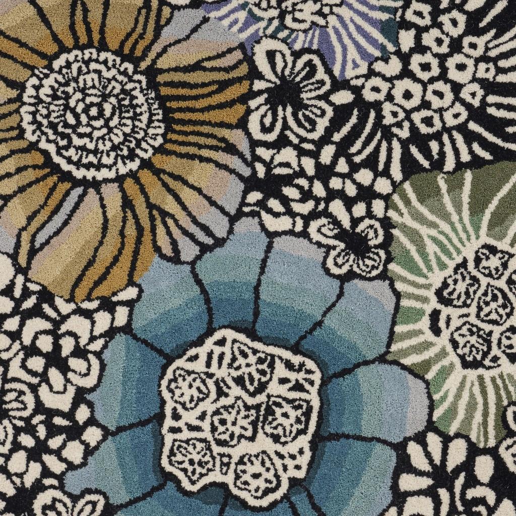 4’ Round Blue and Black Floral Area Rug