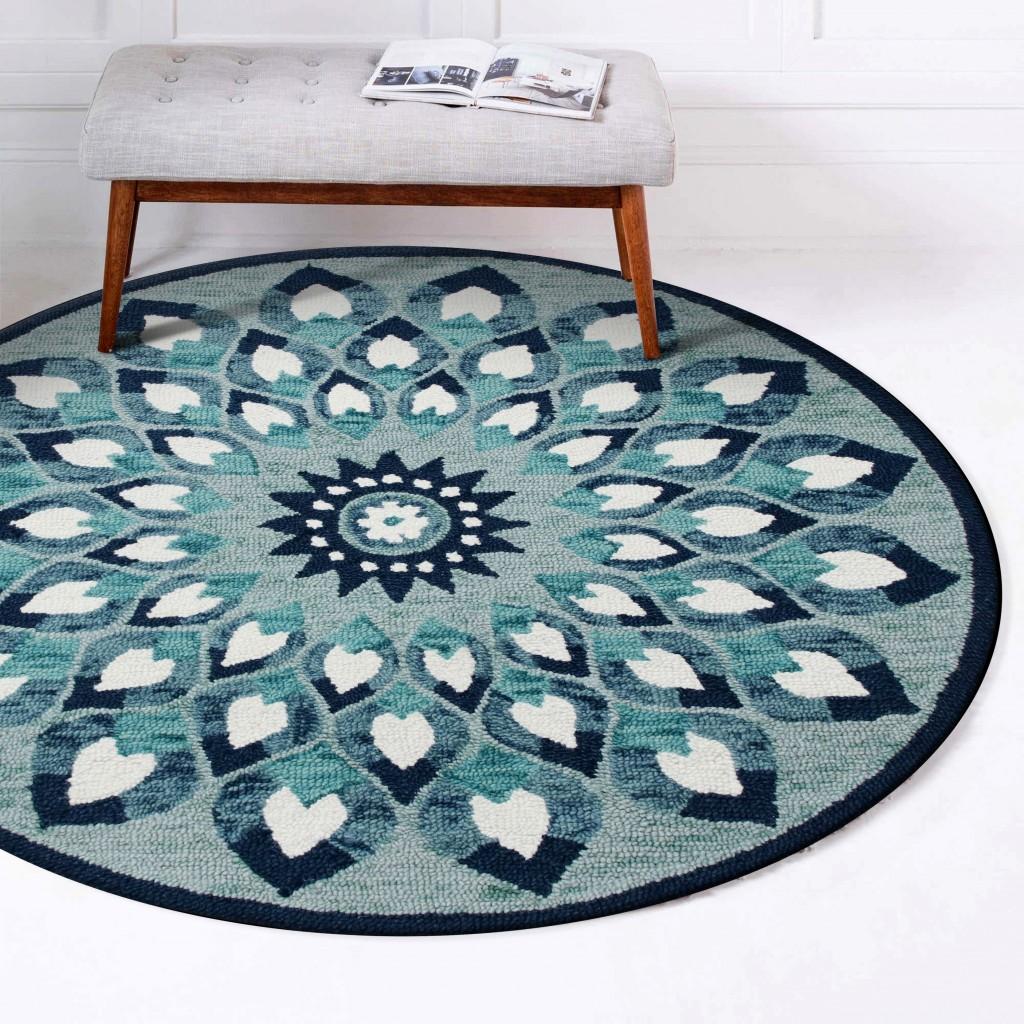 6’ Round Blue and White Floral Feathers Area Rug